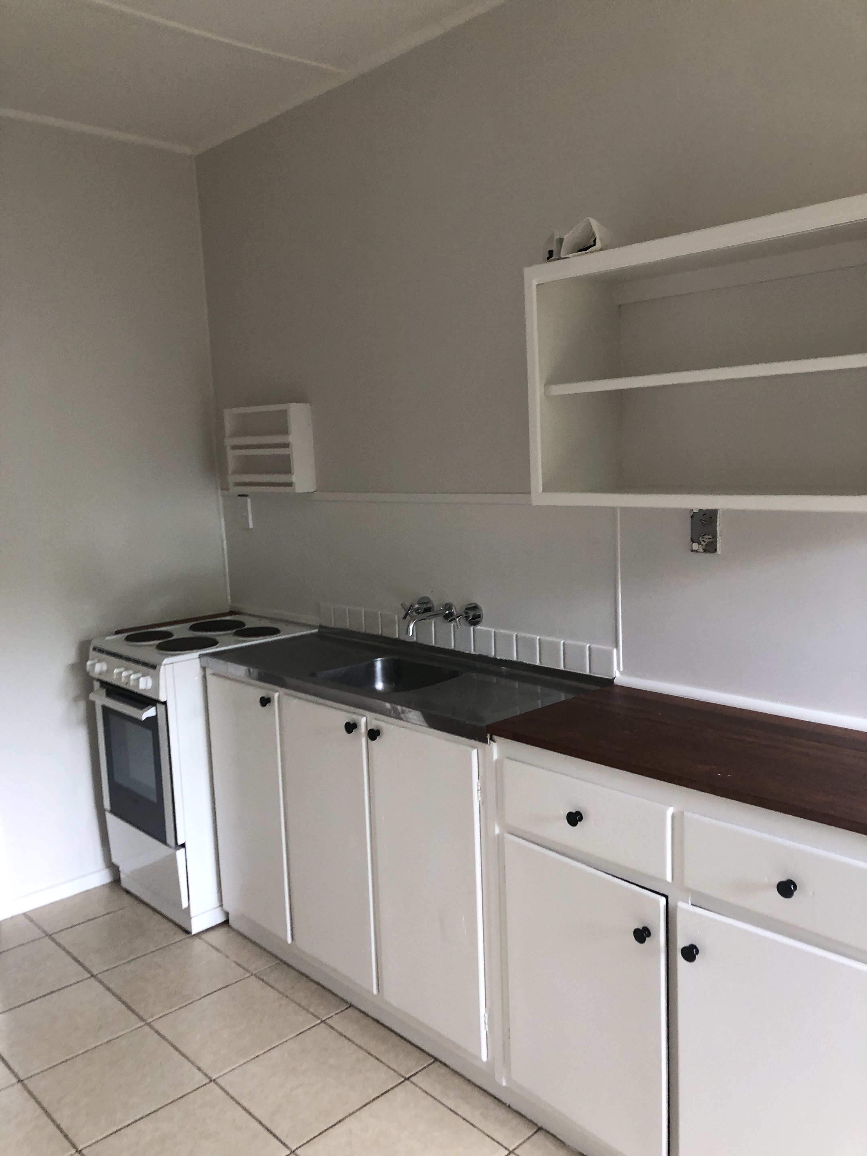 unit 2/42 Tina Street — photo 7 of 10