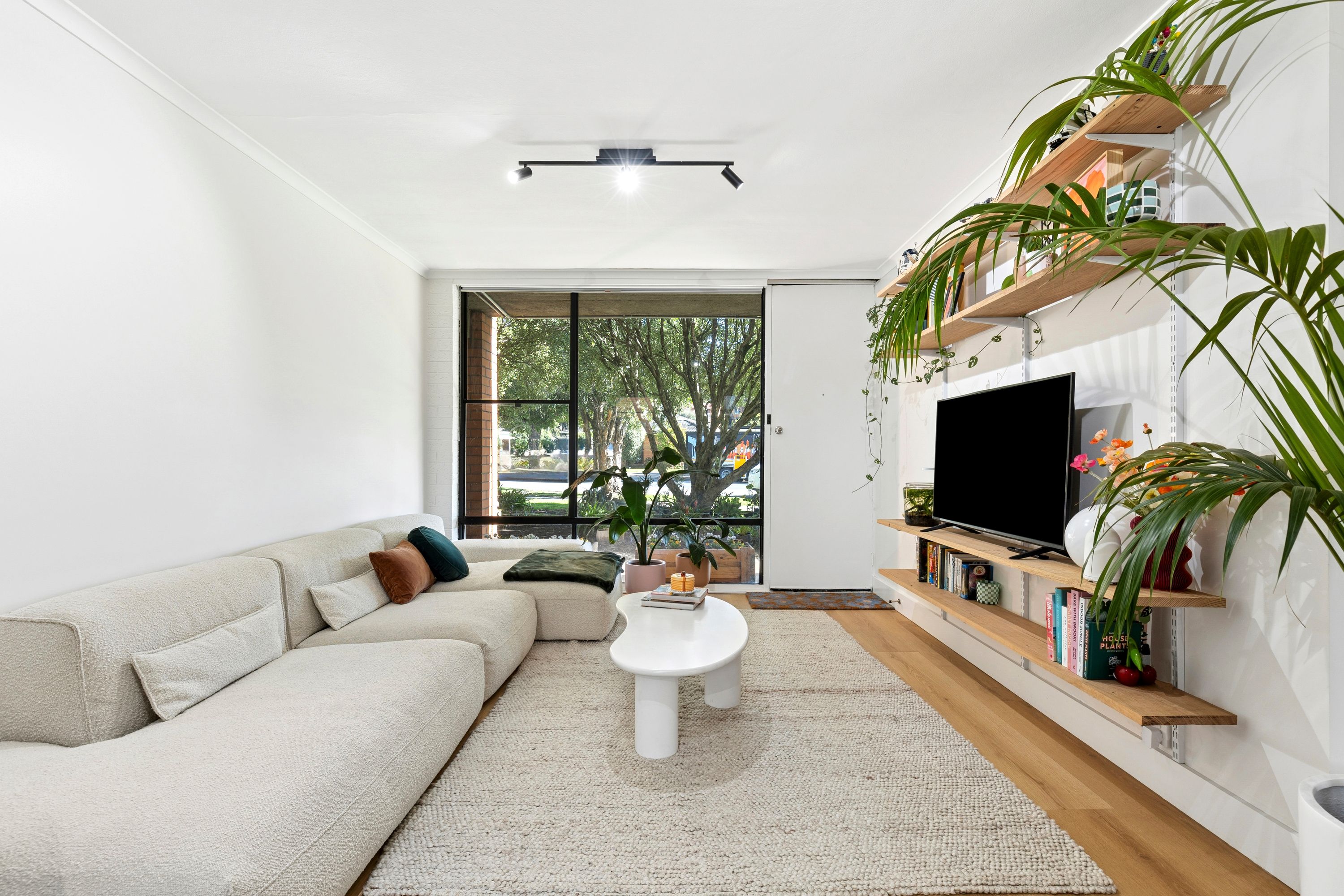 1/45 Barrabool Road — photo from Ray White Lara