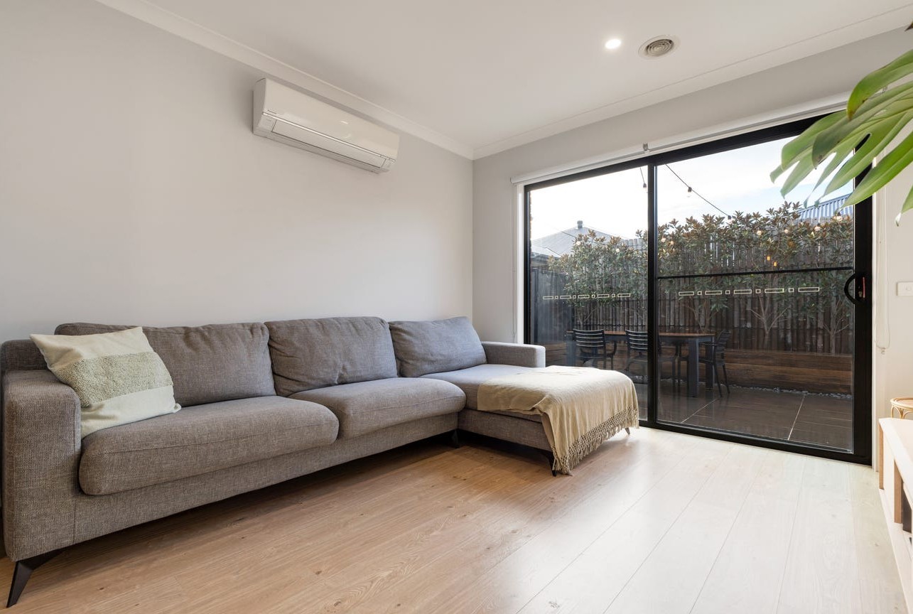 50 Kangaroo Road, Craigieburn, VIC 3064
