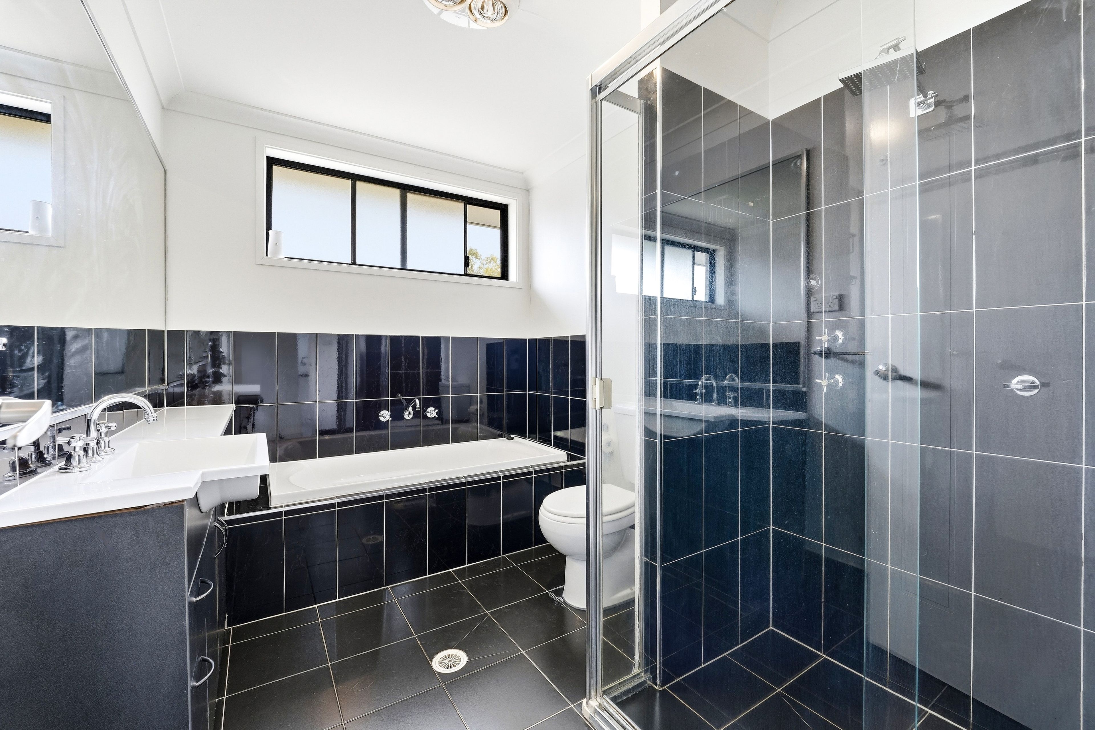 29 Drummond Avenue — photo 8 of 24