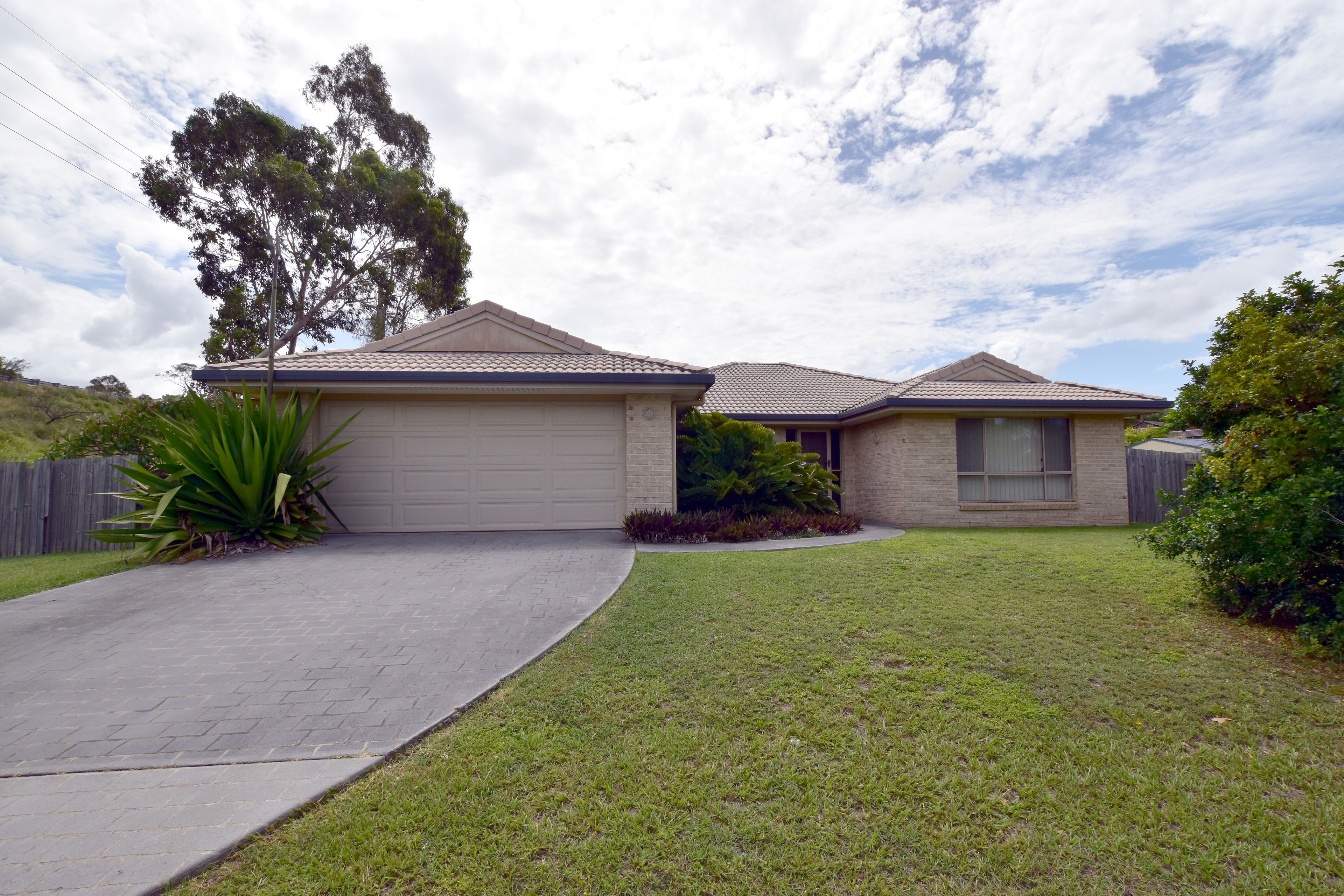 40 Skyline Drive, New Auckland, QLD 4680