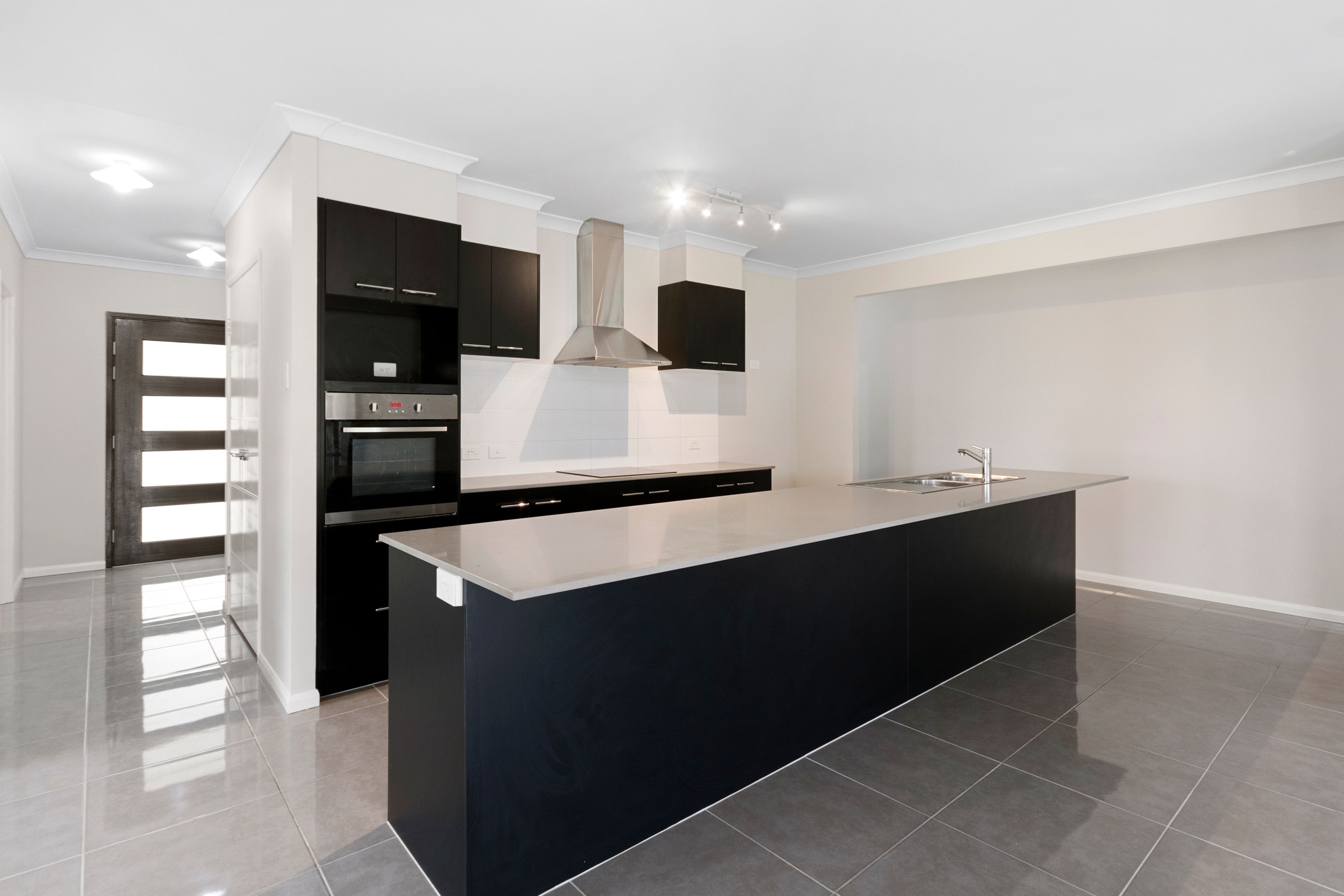 20 Westwood Crescent, Hatton Vale, QLD 4341