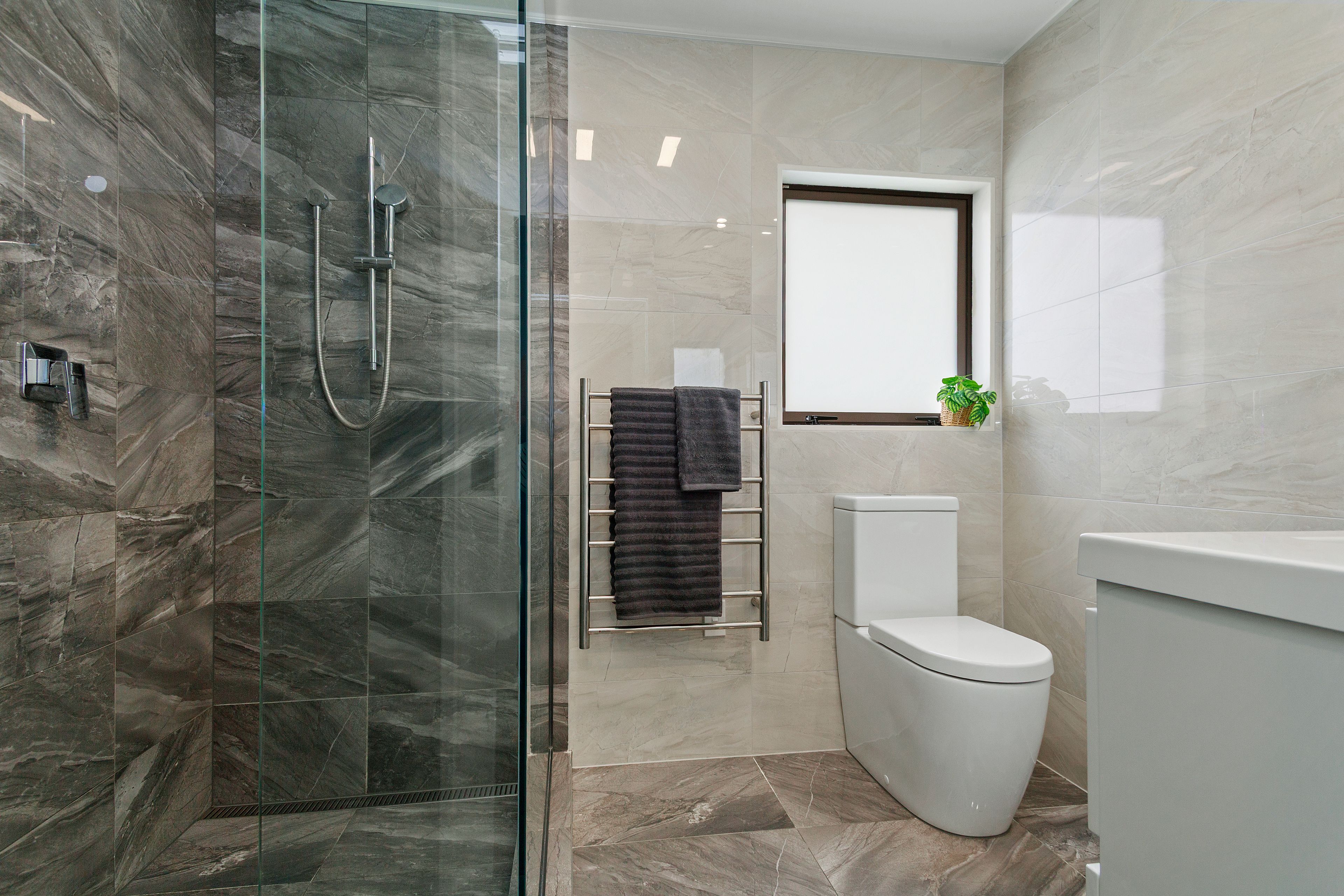 163 Tirohanga Road, Tirohanga, Lower Hutt City