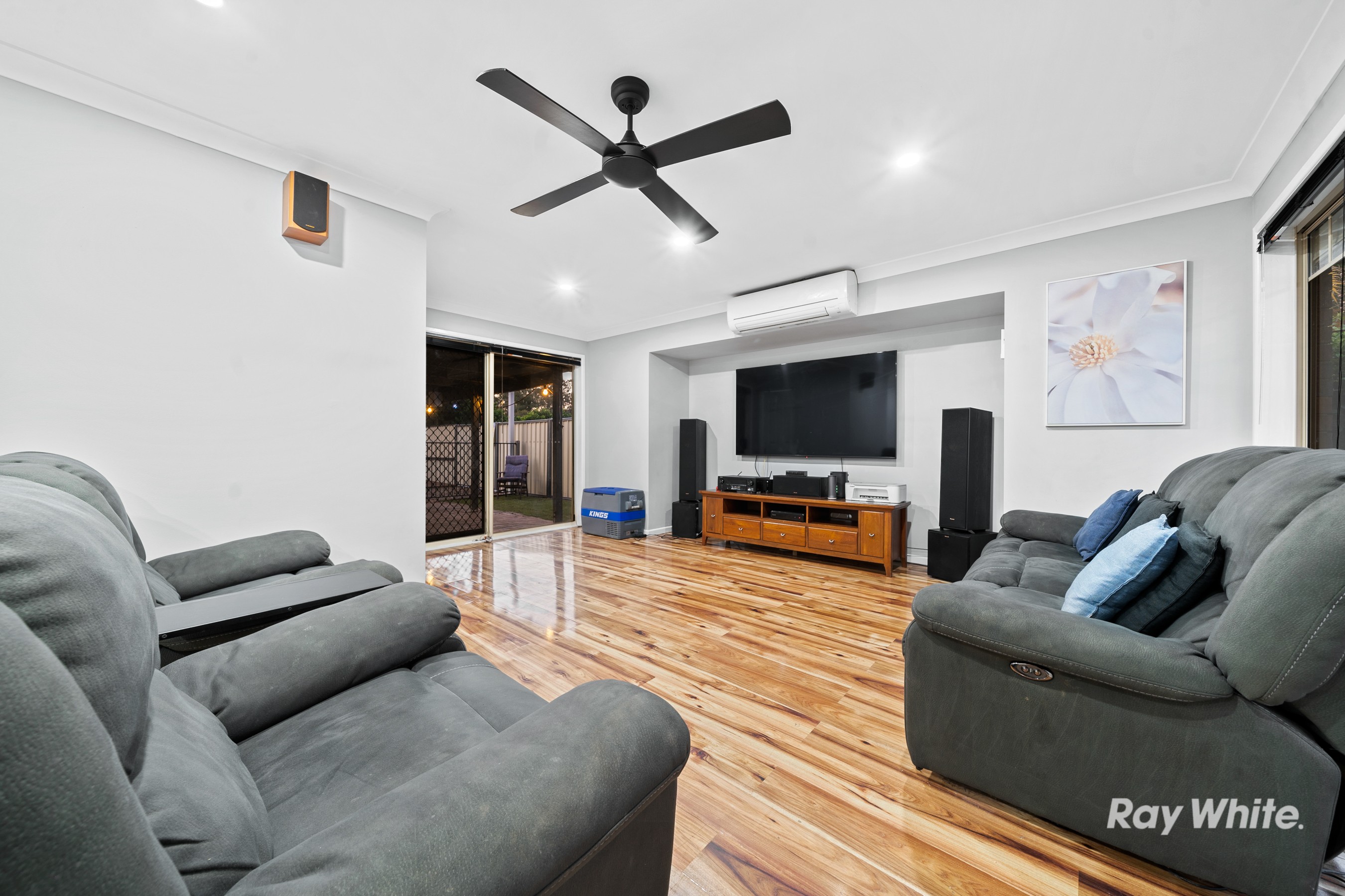 6 Billabong Court, Regents Park, QLD 4118