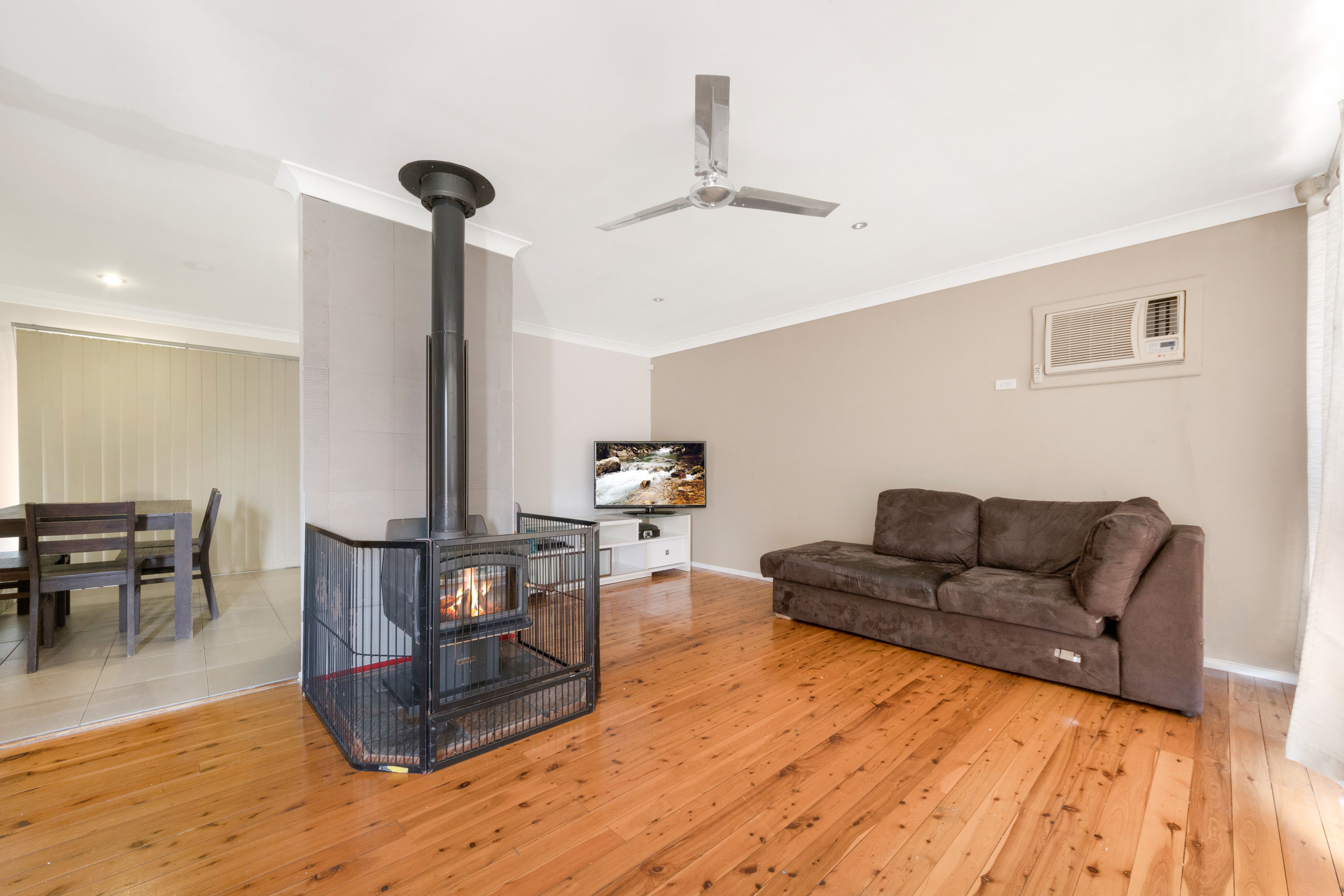 119 Helicia Road, Macquarie Fields, NSW 2564