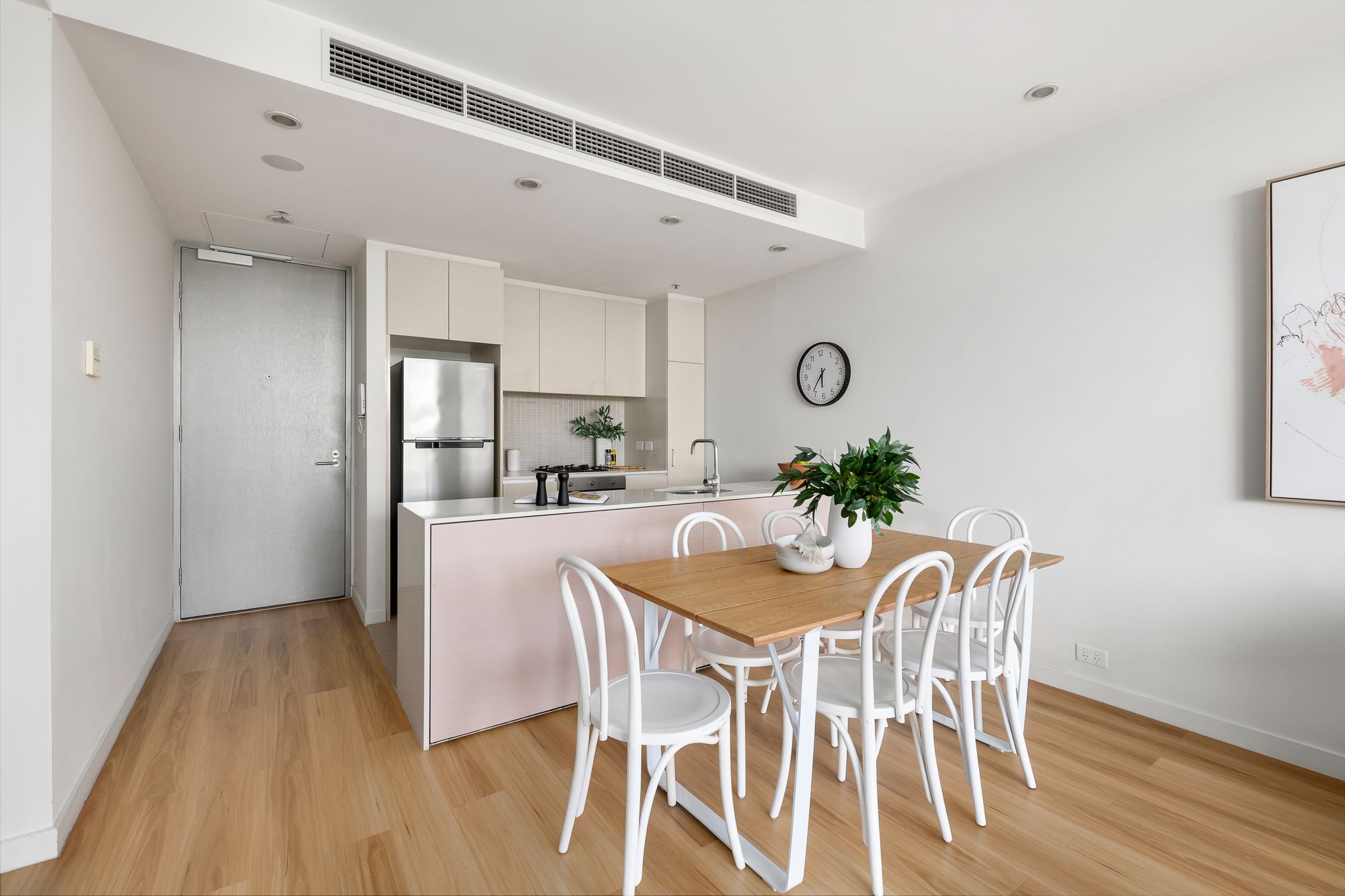 210/70 Queens Road, Melbourne, VIC 3004