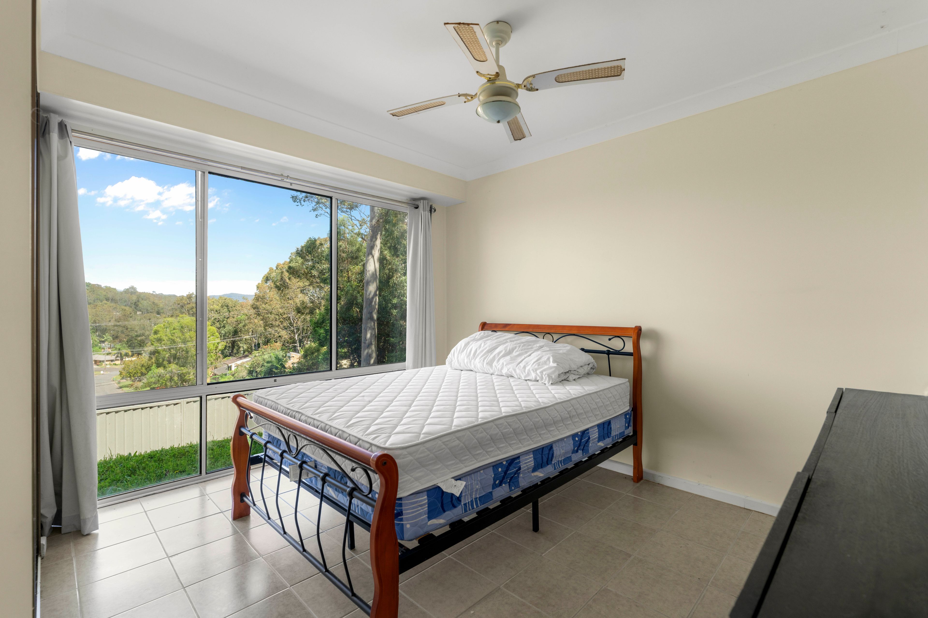6 Dunrossil Avenue — photo 11 of 16