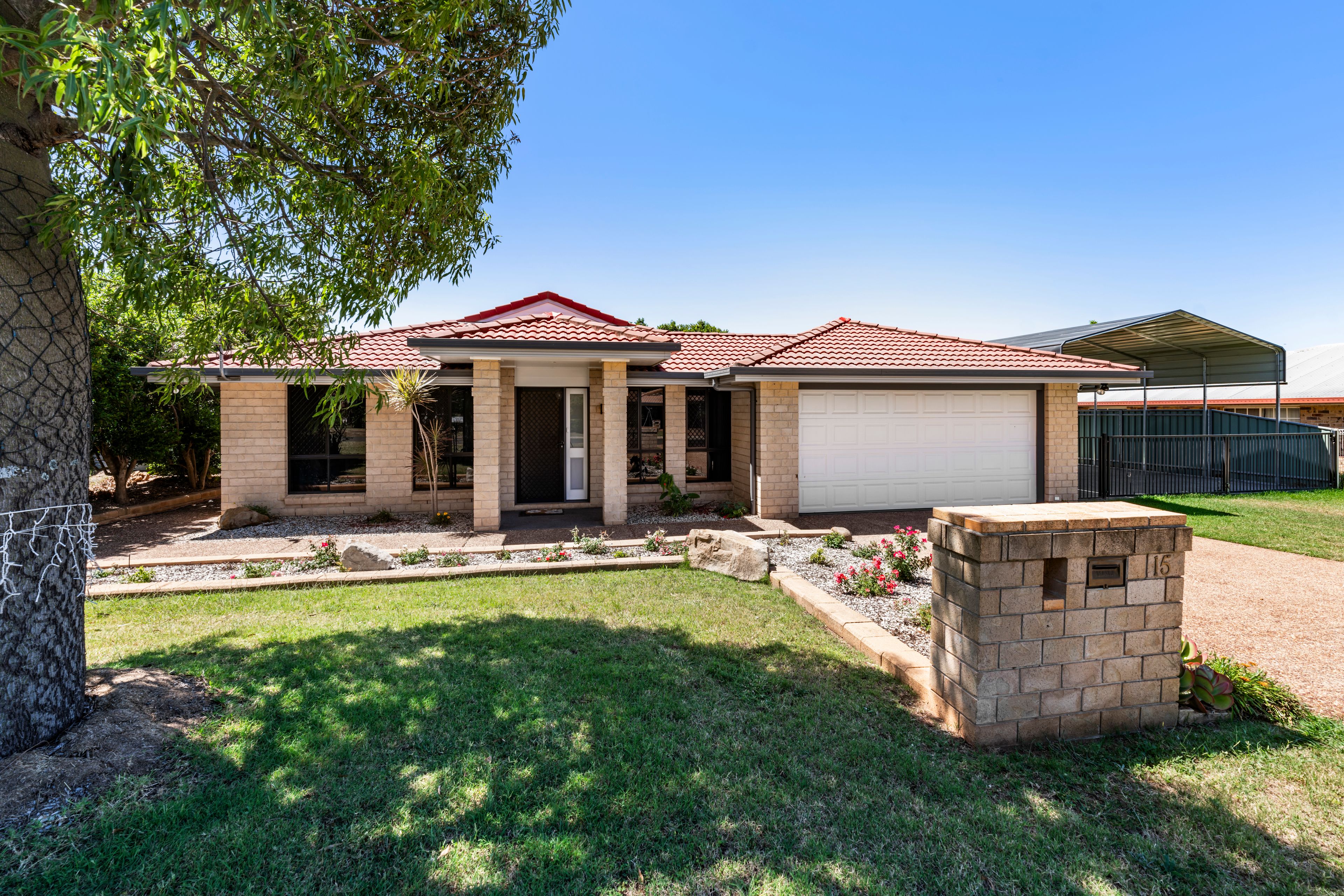 15 Pioneer Way, Pittsworth, QLD 4356