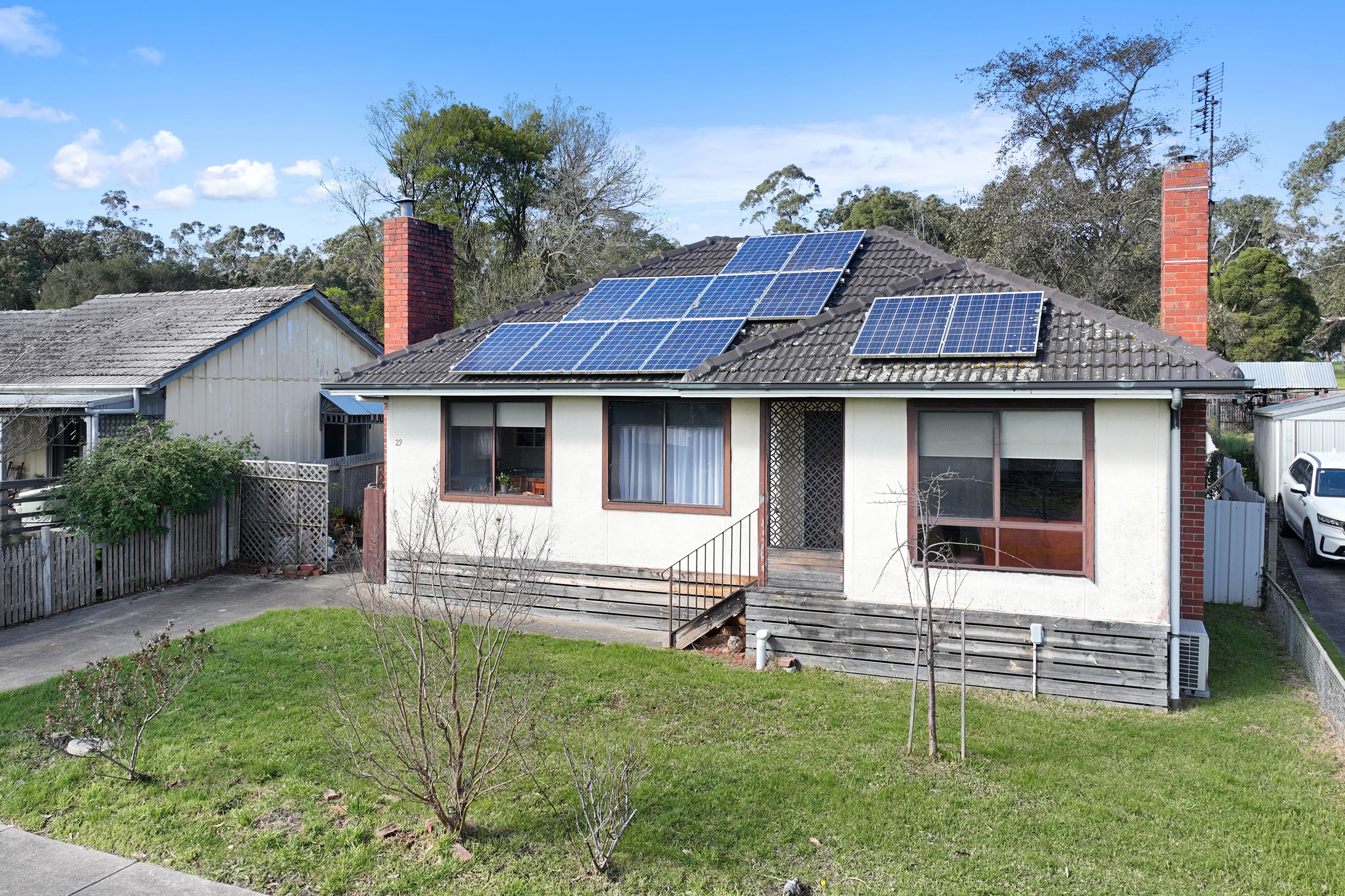 29 Whitelaw Street — photo 3 of 16