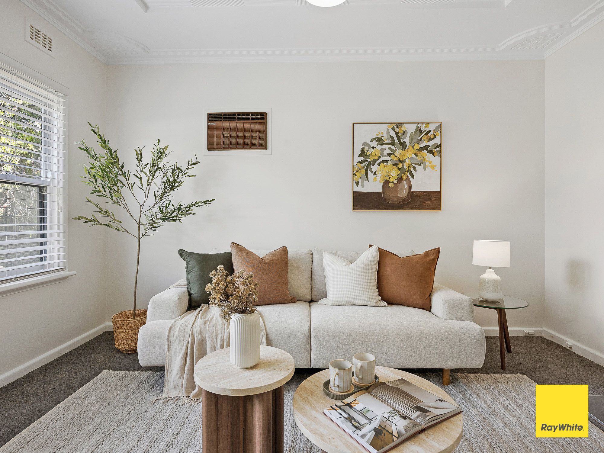 6 Collins Court — photo 4 of 15