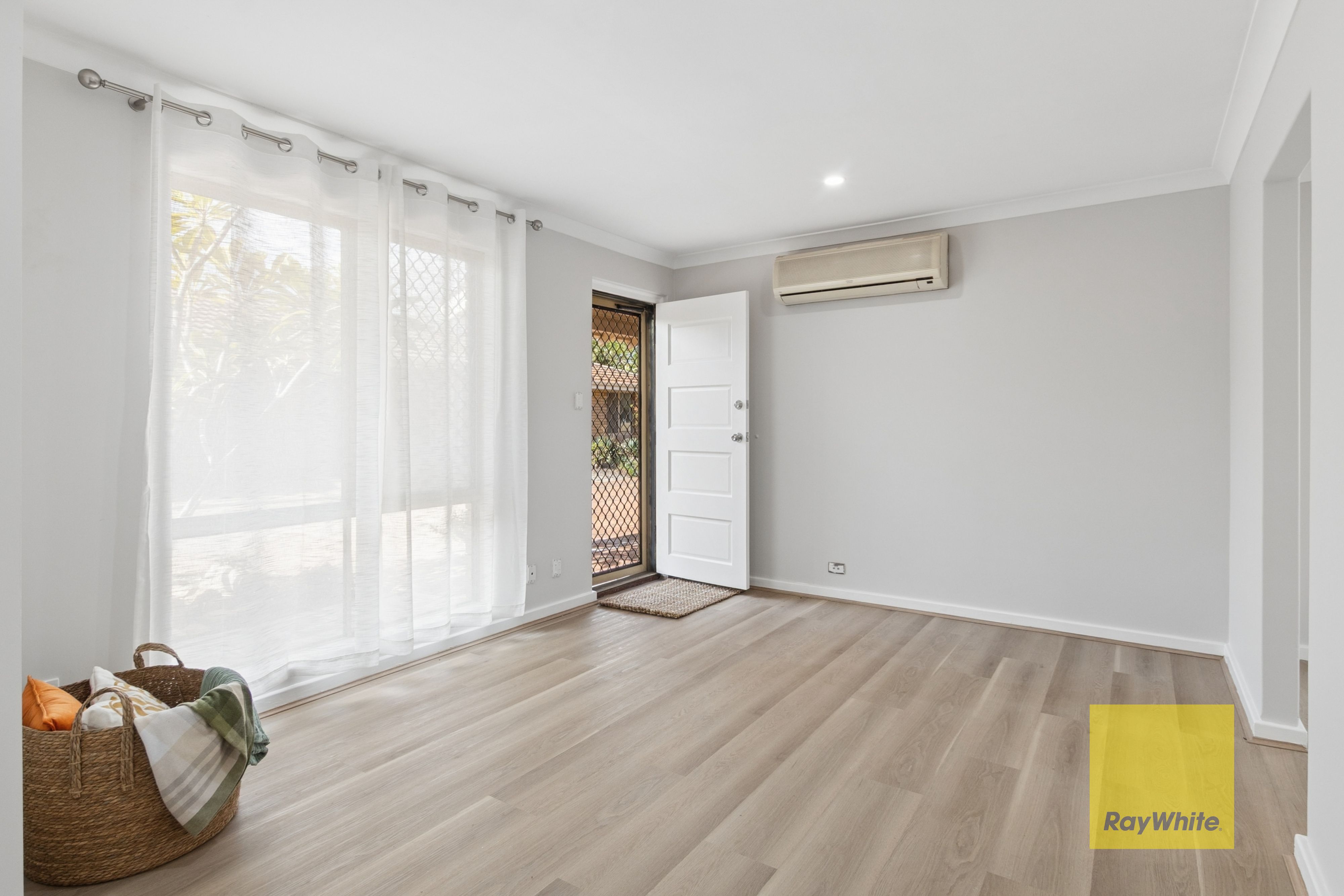 2/62 Smith Street, Dianella, WA 6059