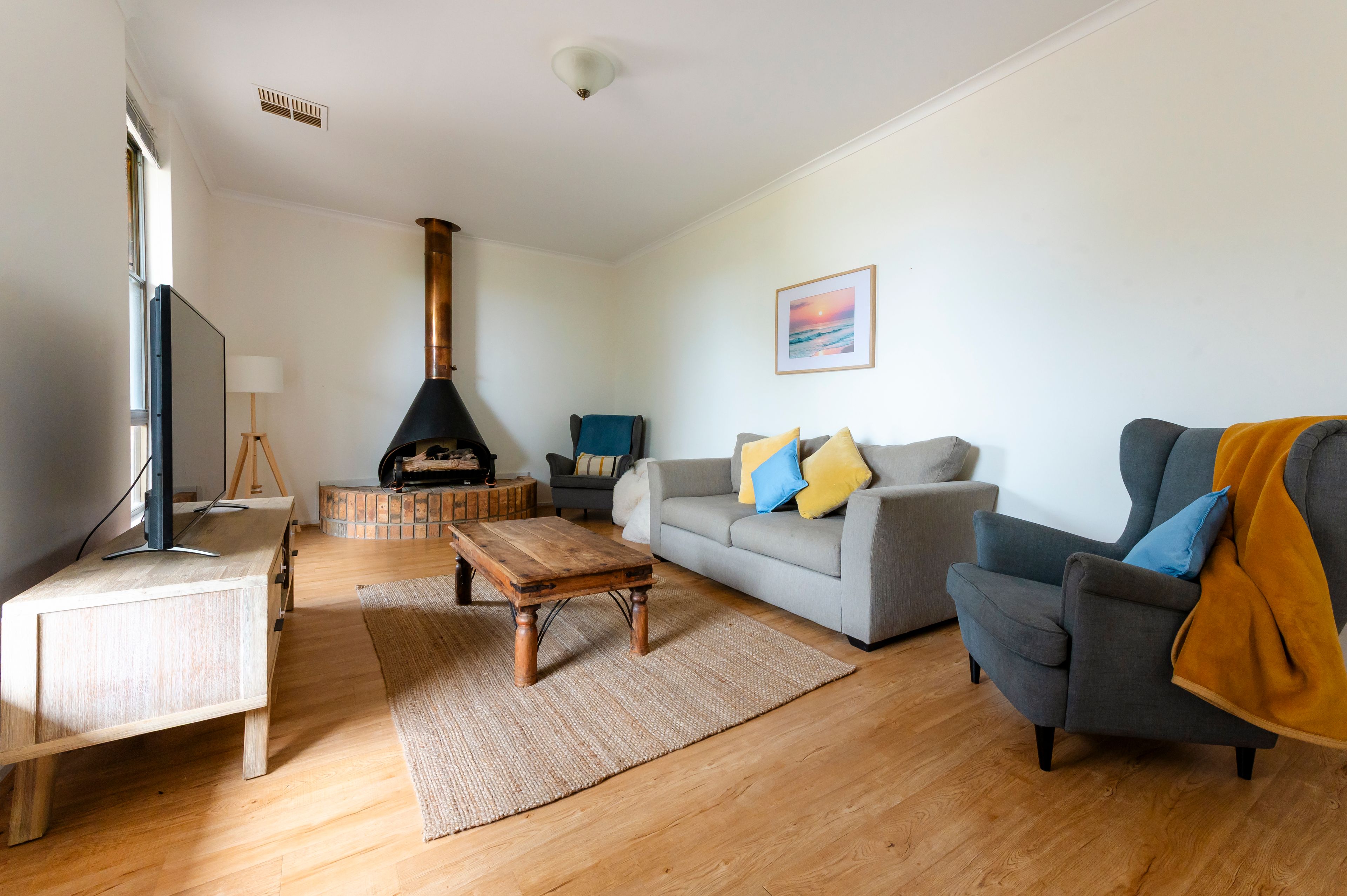 56 Downer Avenue — photo 4 of 27