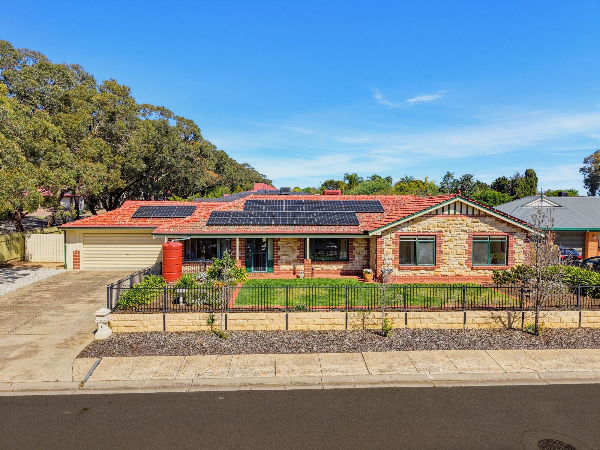 1 Bass Court — photo from Ray White Morphett Vale