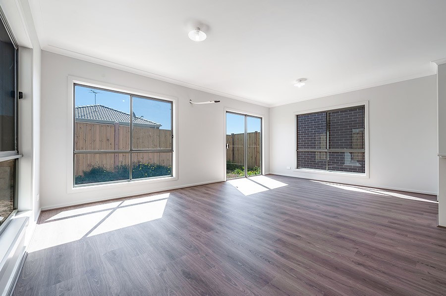 15 Delson Way, Mickleham, VIC 3064
