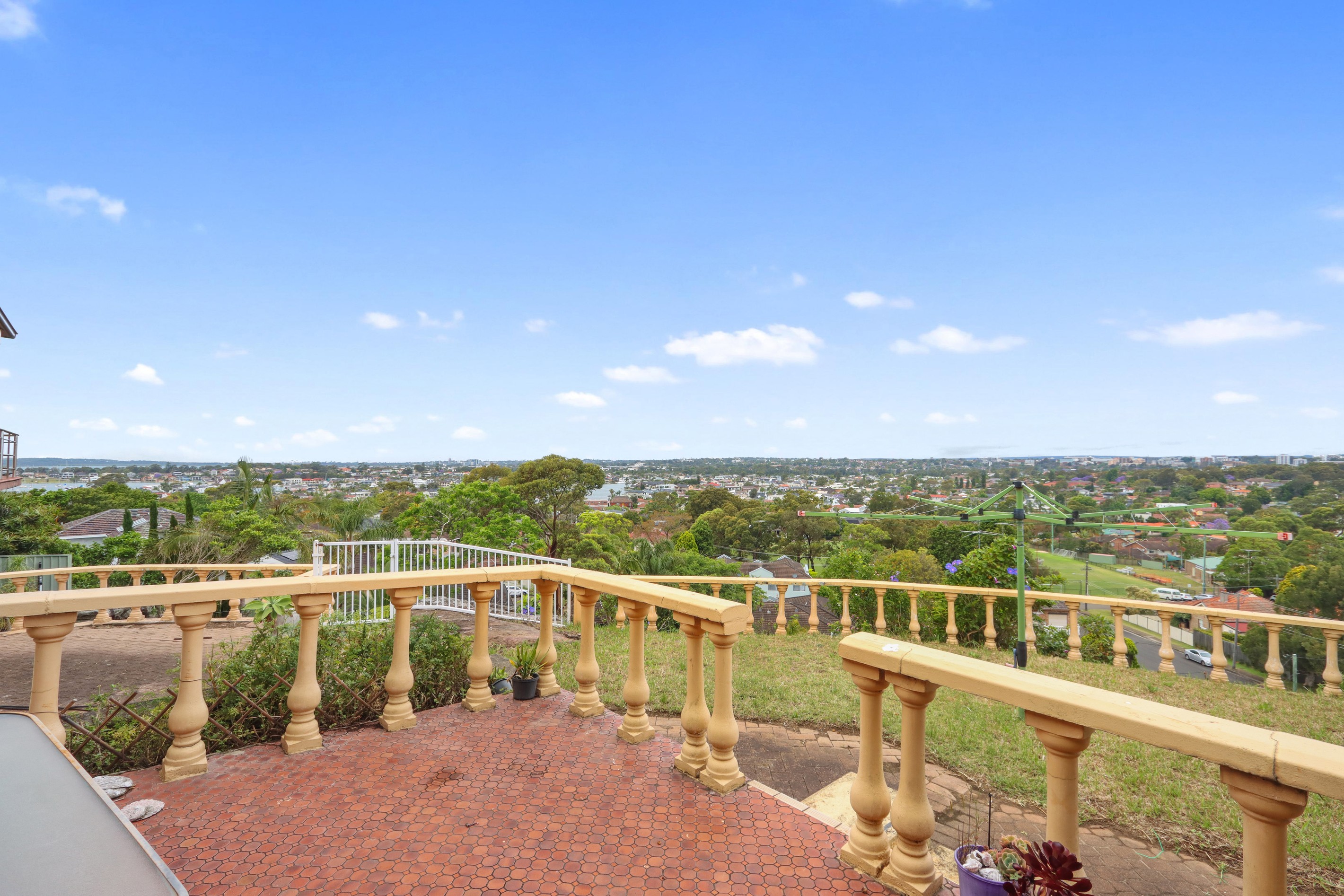 16 Yeran Street, Sylvania, NSW 2224