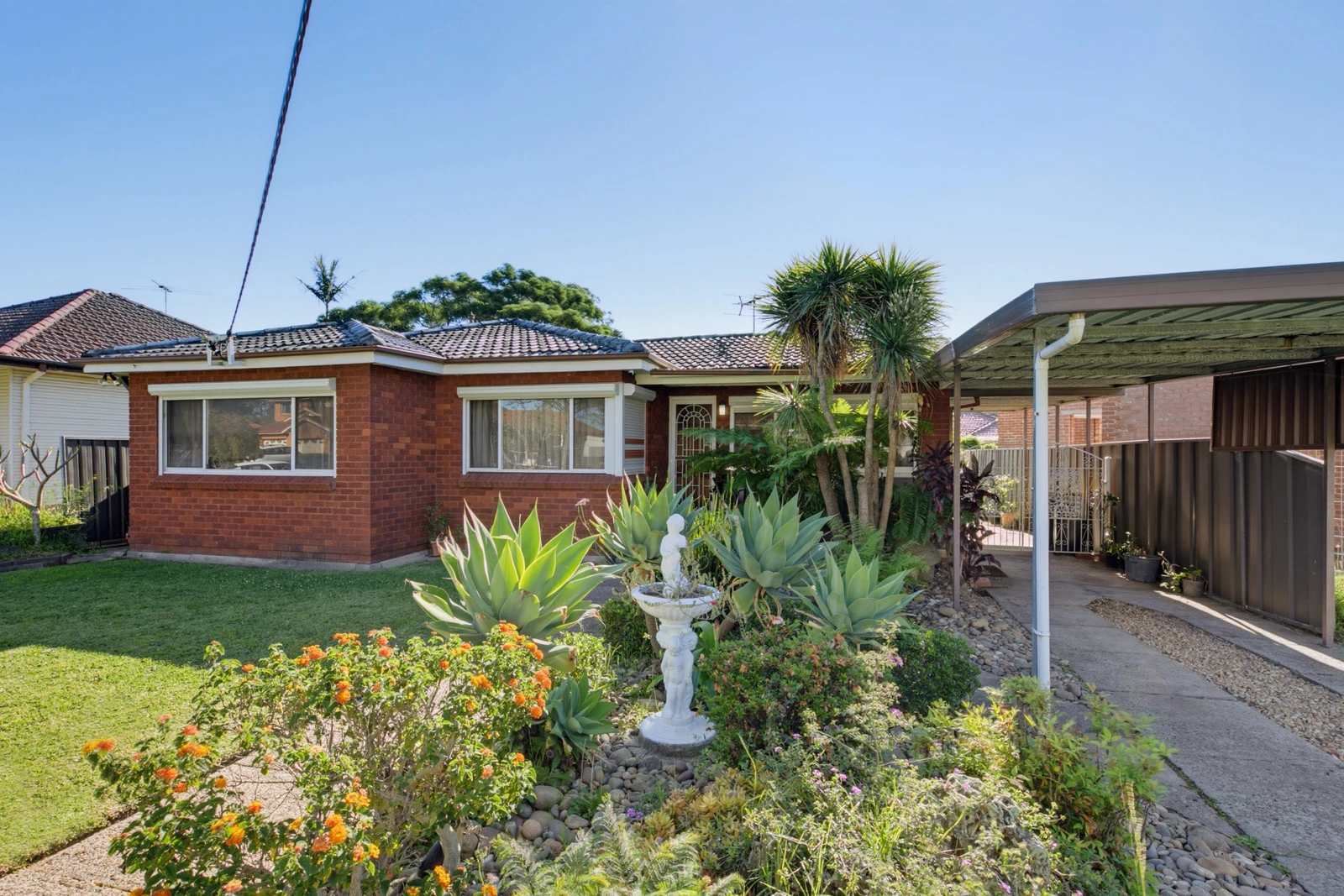 6 McCrossin Avenue, Birrong, NSW 2143