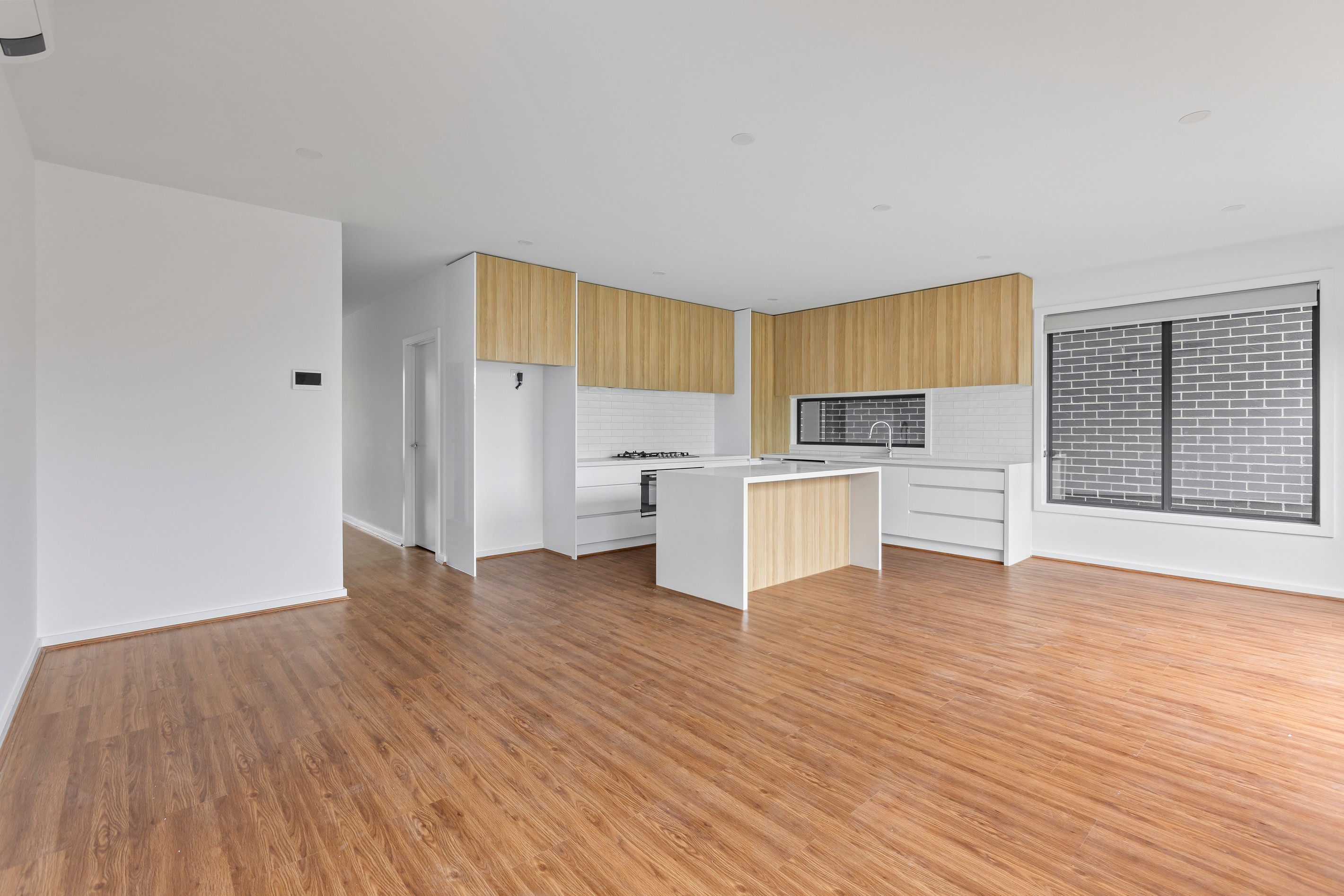 2/1 Fidge Court, Jacana, VIC 3047