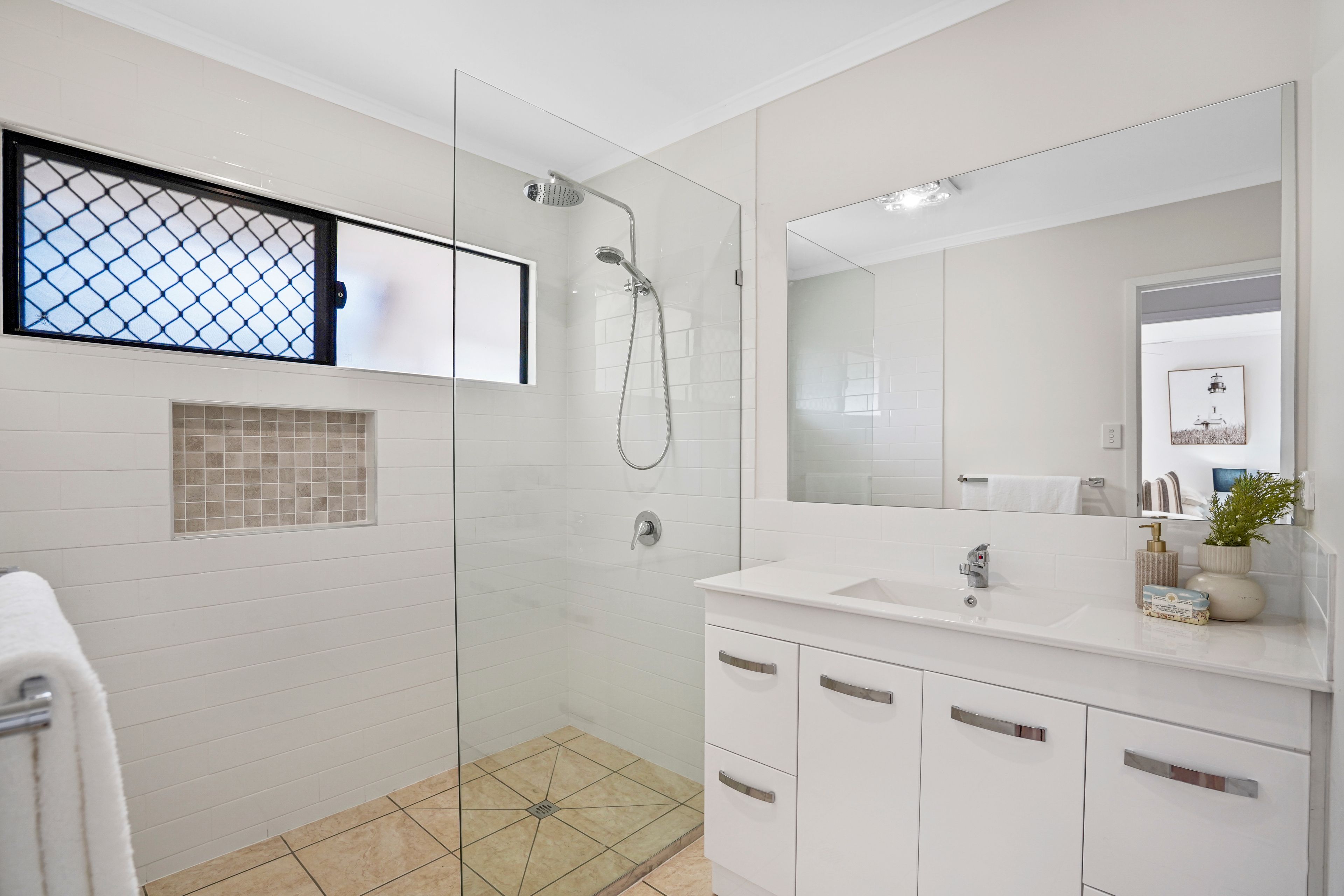 47 Libra Street — photo 14 of 17