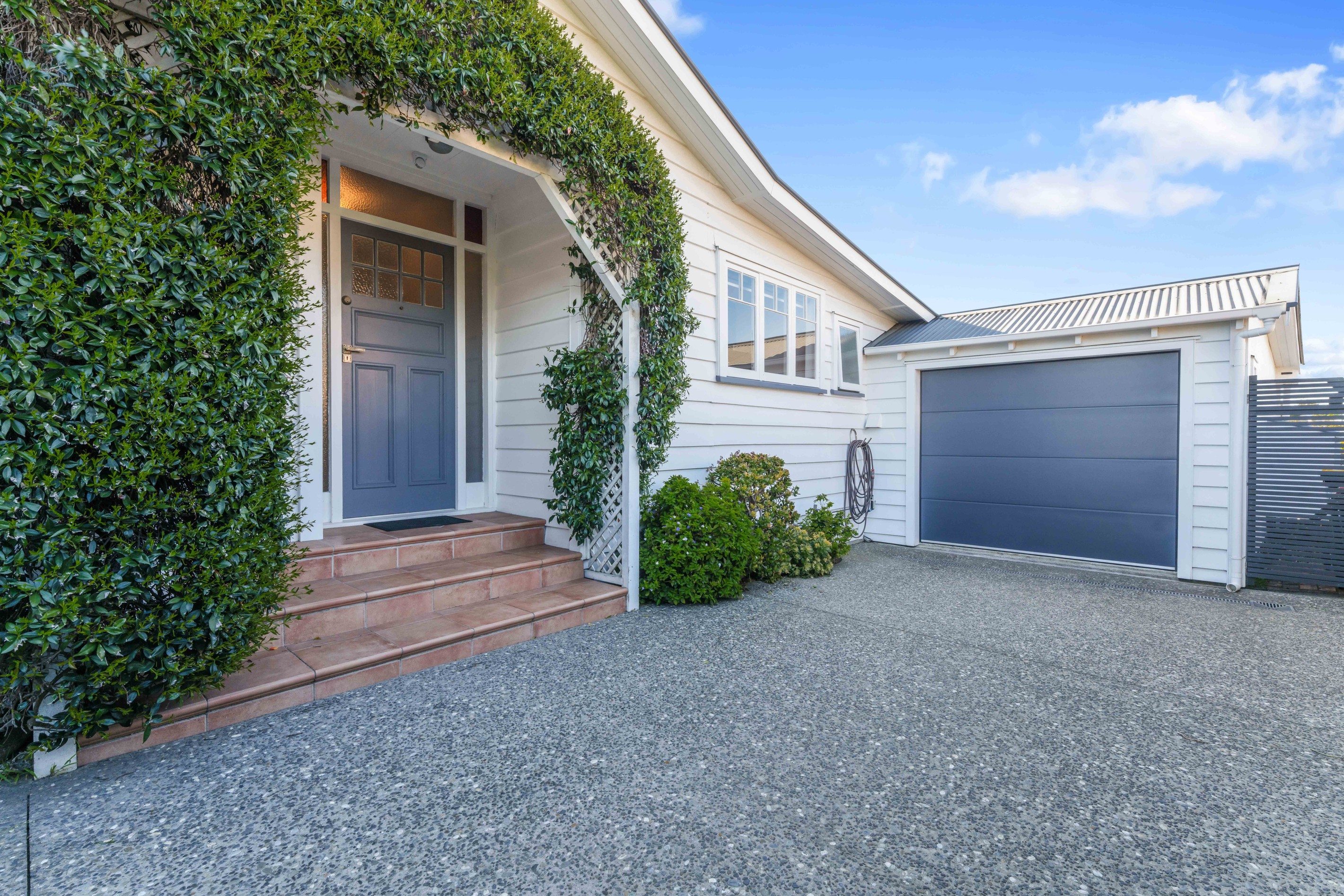 62 Beach Road, Mellons Bay, Manukau City