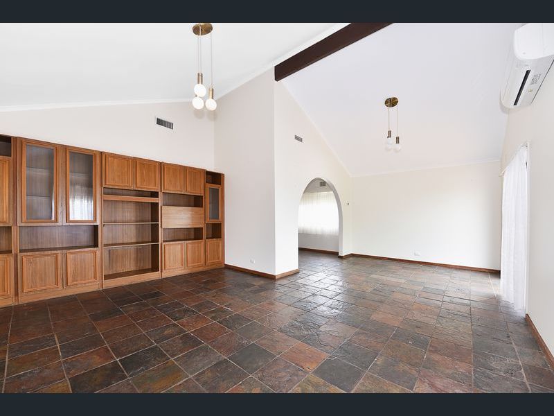 8 Kingsley Road, Airport West, VIC 3042