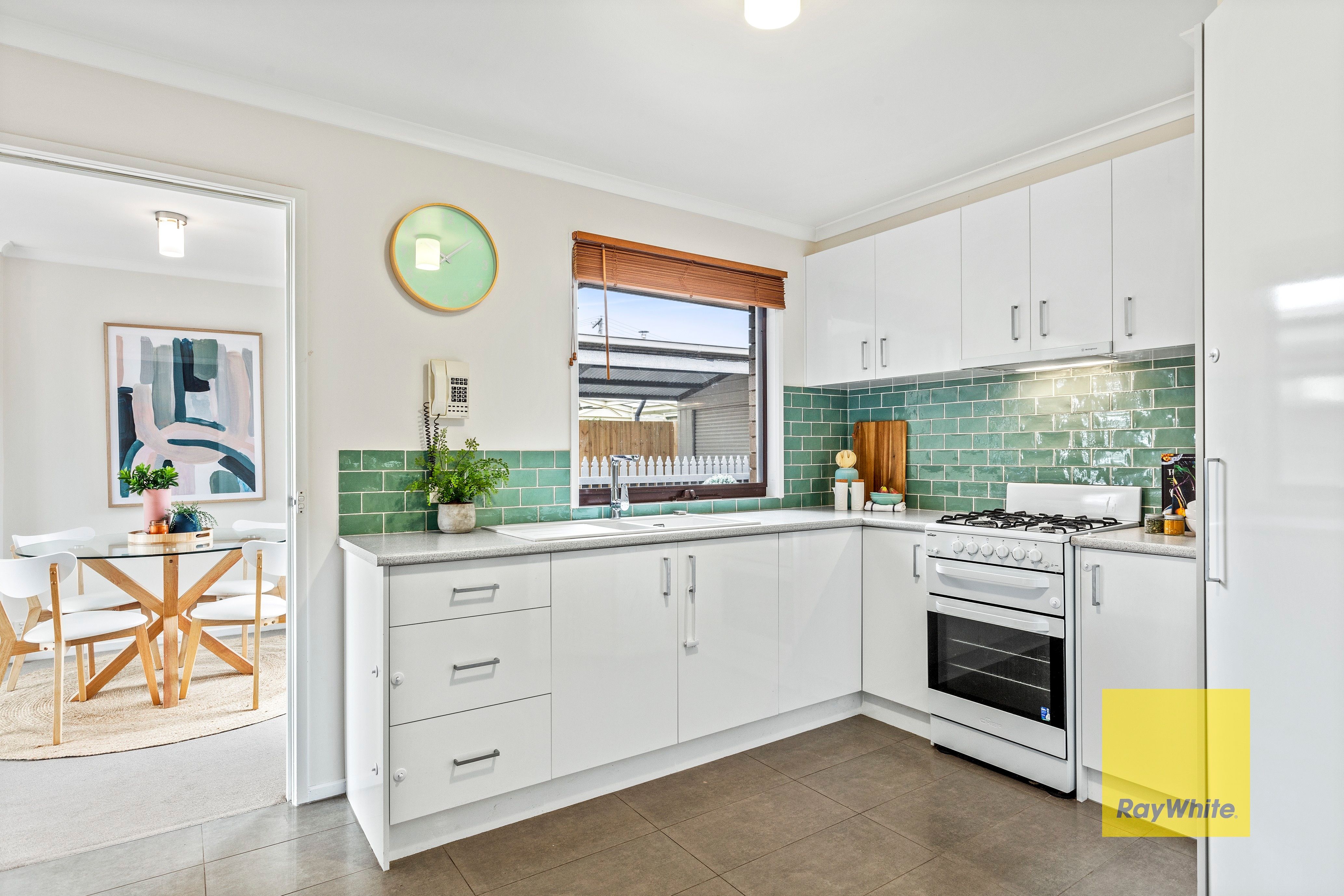 43 Greenville Drive, Grovedale, VIC 3216