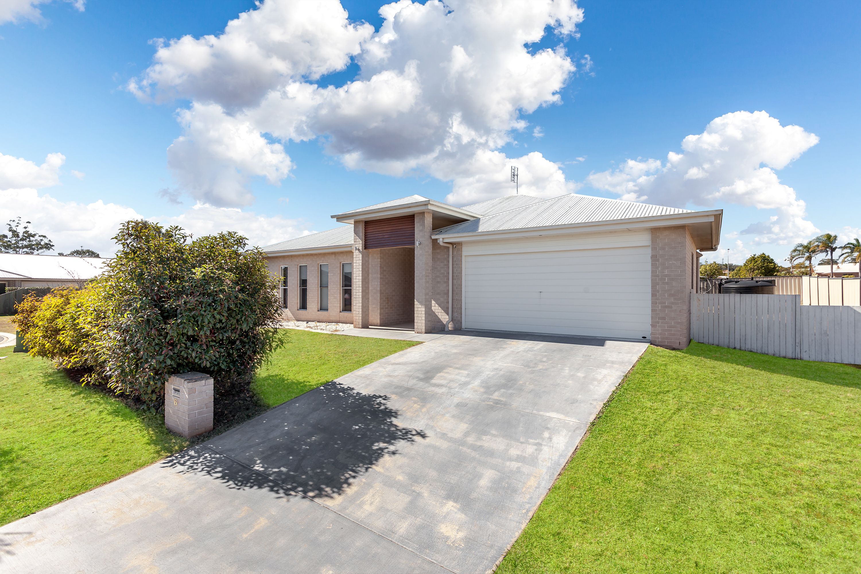 6 Rama Court, Kearneys Spring QLD 4350