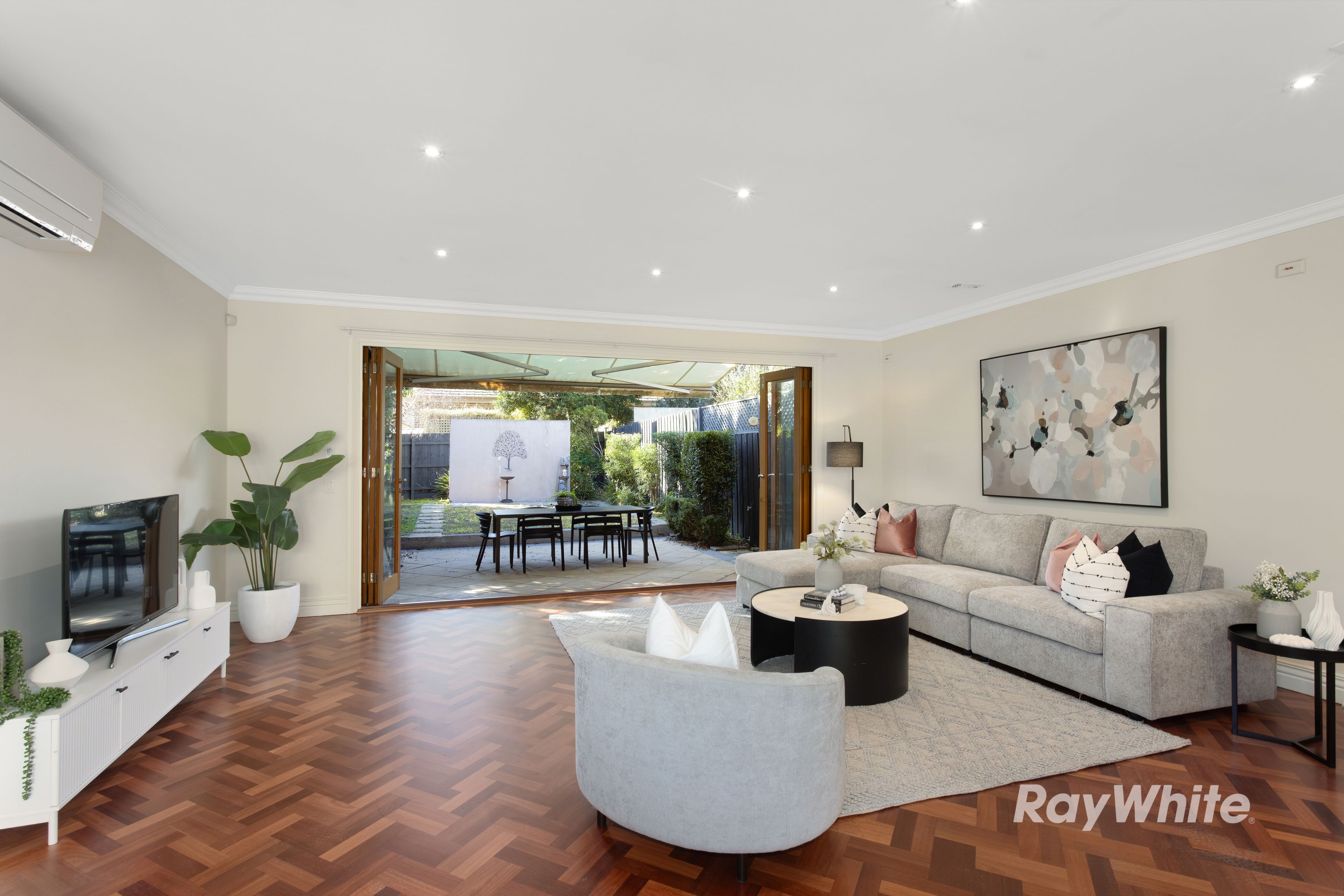 11 Ellindale Avenue, McKinnon, VIC 3204