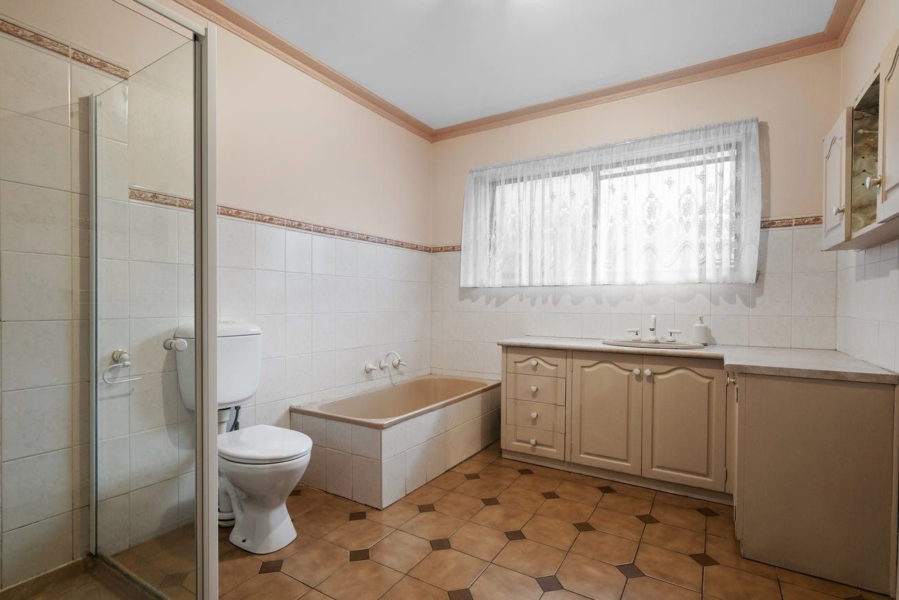 52 Cumberland Road — photo 10 of 14