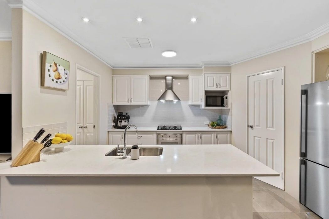 91 Waterway Crescent — photo 4 of 29