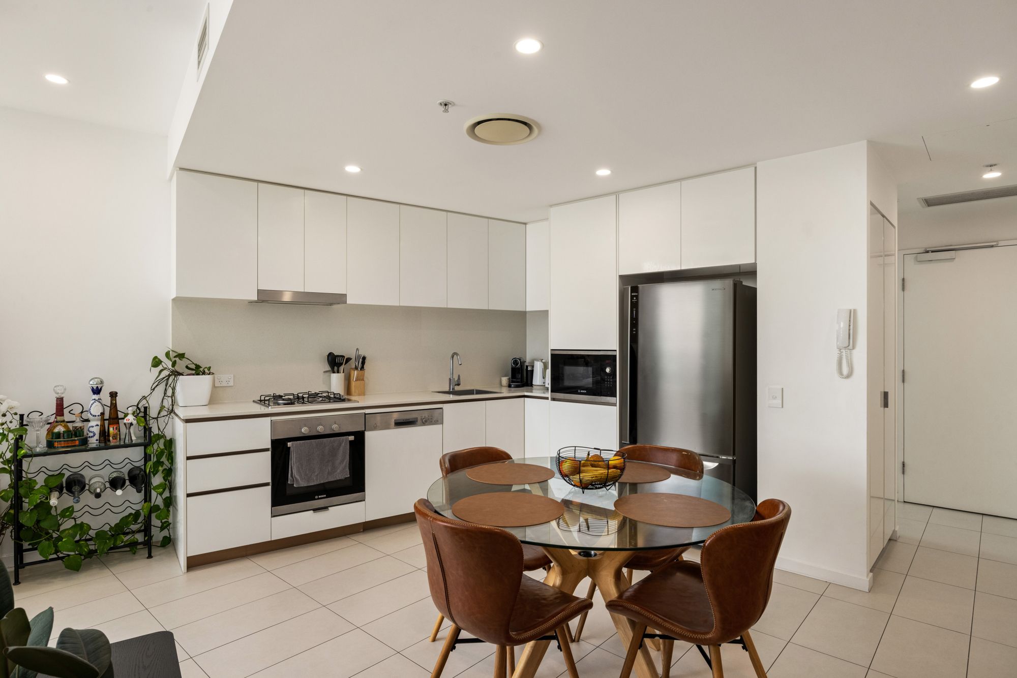 31309/24 Stratton Street — photo 7 of 14