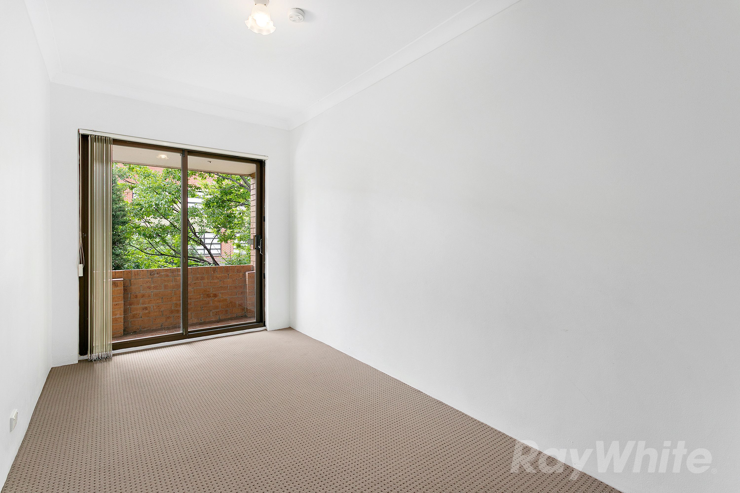 3/181 Missenden Road — photo 6 of 11