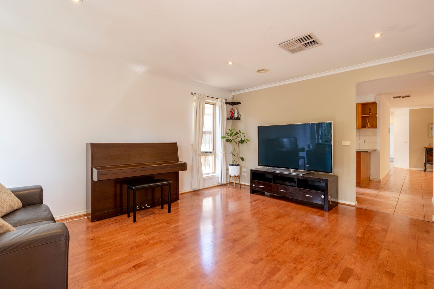 45 Rolain Avenue, South Morang, VIC 3752