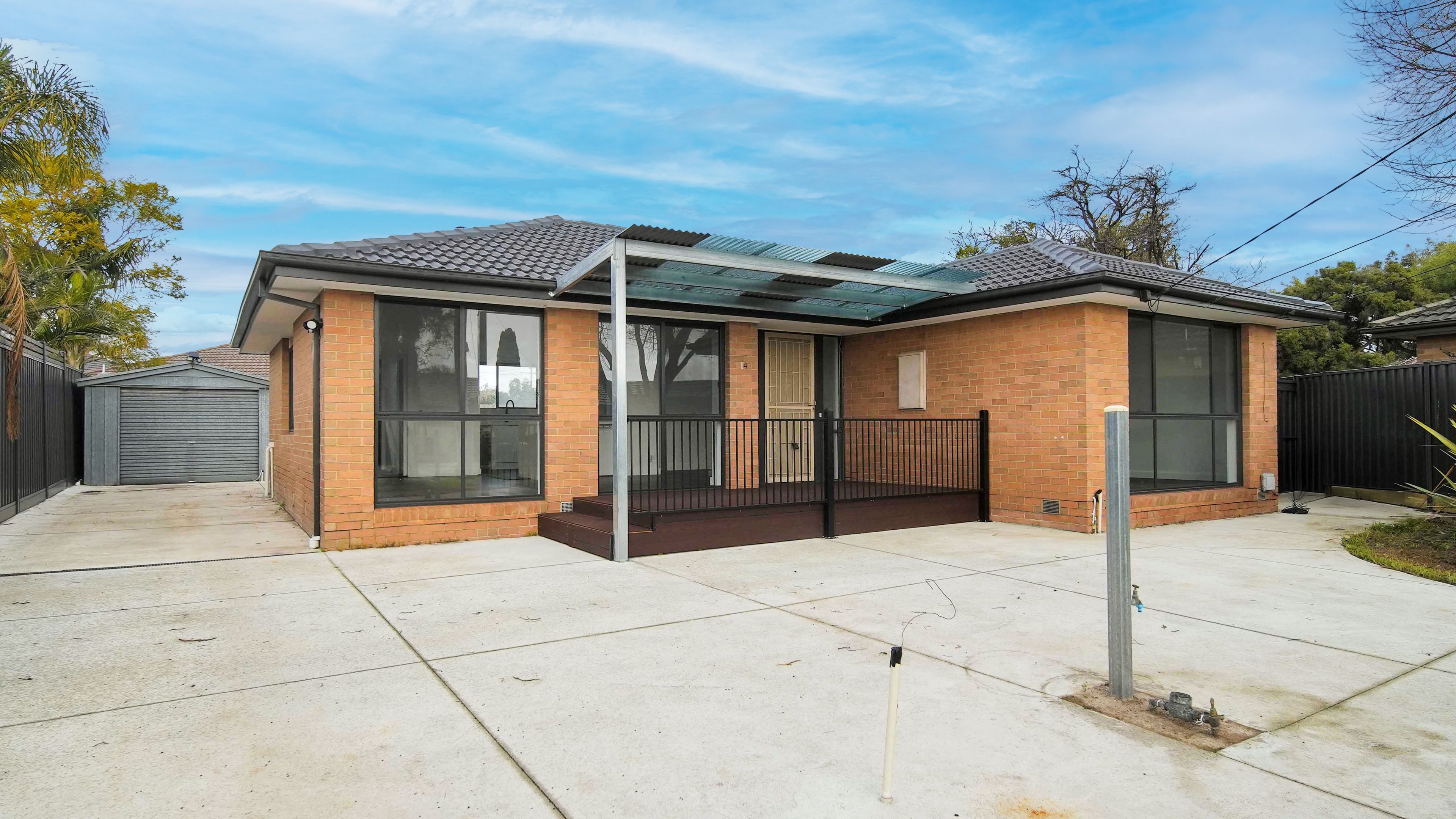 14 Reumah Court — photo 5 of 12