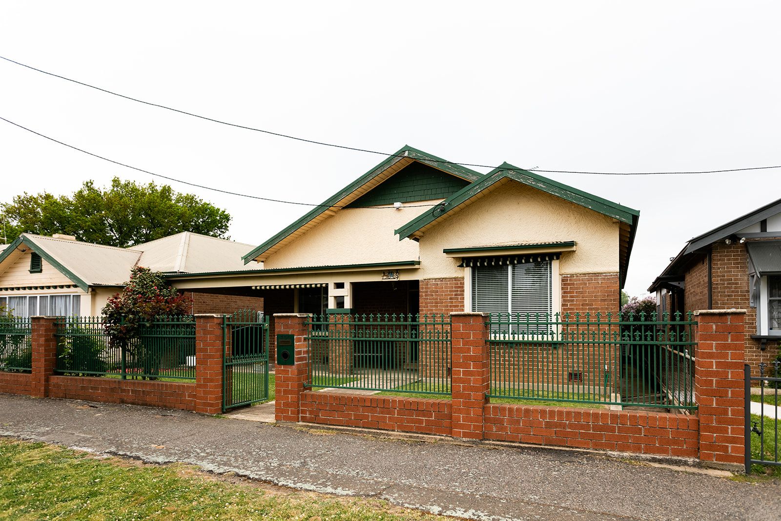 304 Lords Place