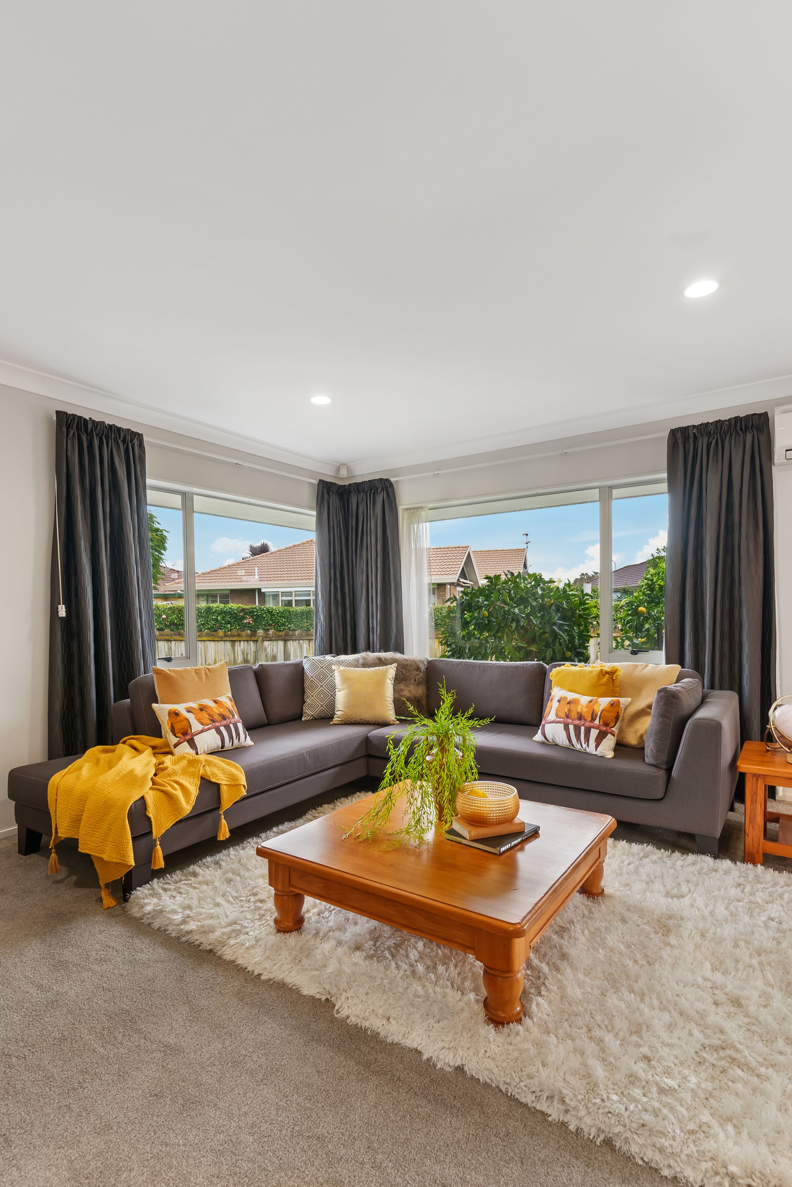 2/16 Amberwood Drive, Northpark, Manukau City