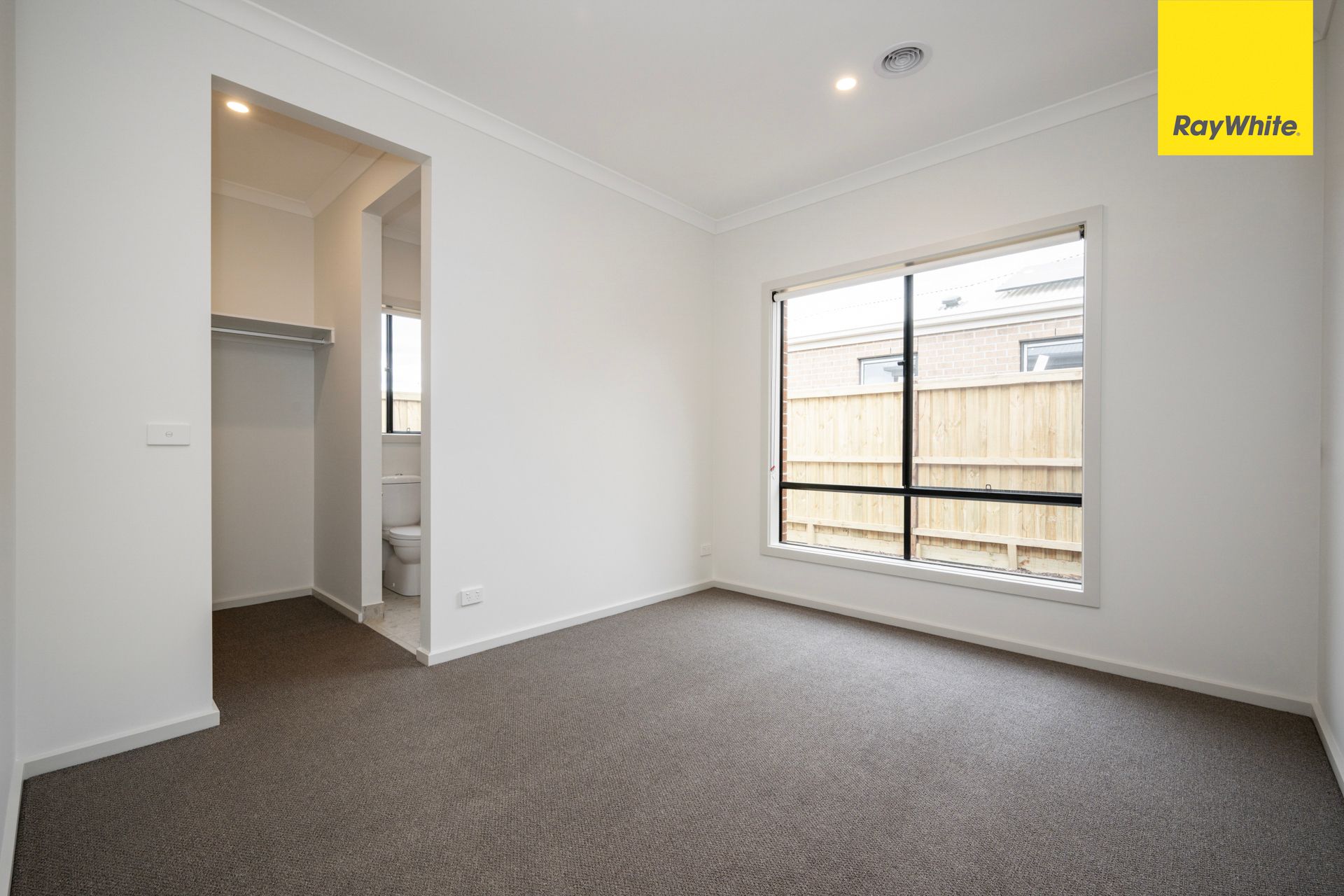 15 Aldrich Street — photo 6 of 16
