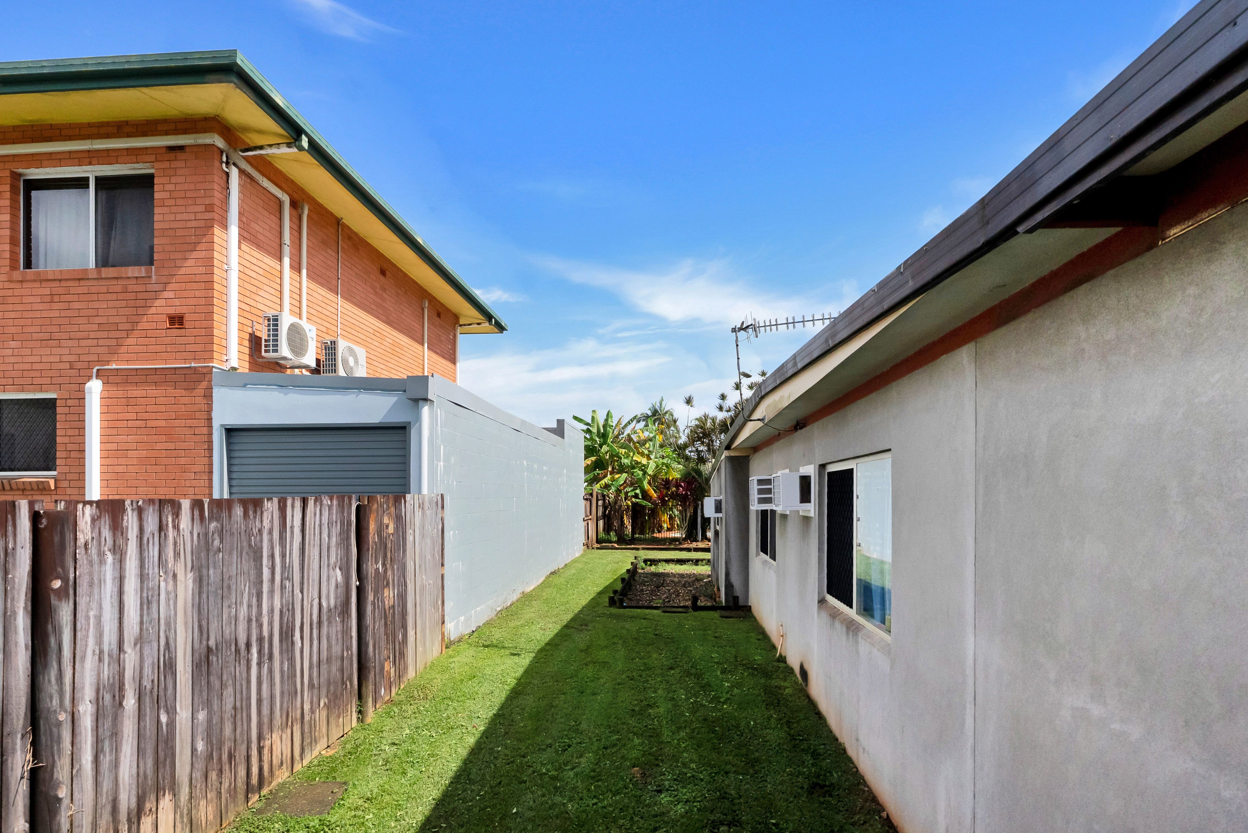 12 Dandaloo Street — photo 16 of 17
