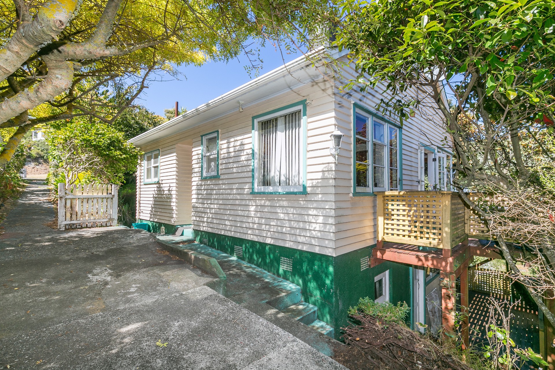 99 Monorgan Road, Strathmore, Wellington City