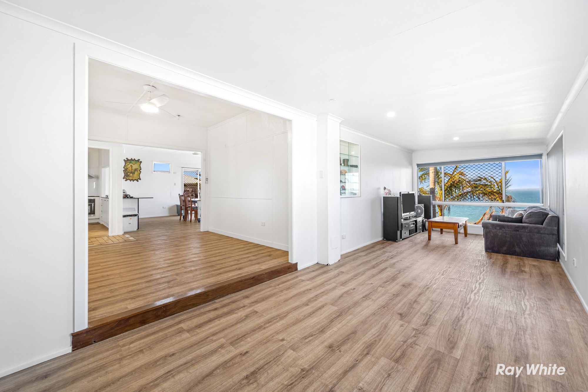 108 Matthew Flinders Drive — photo 6 of 22