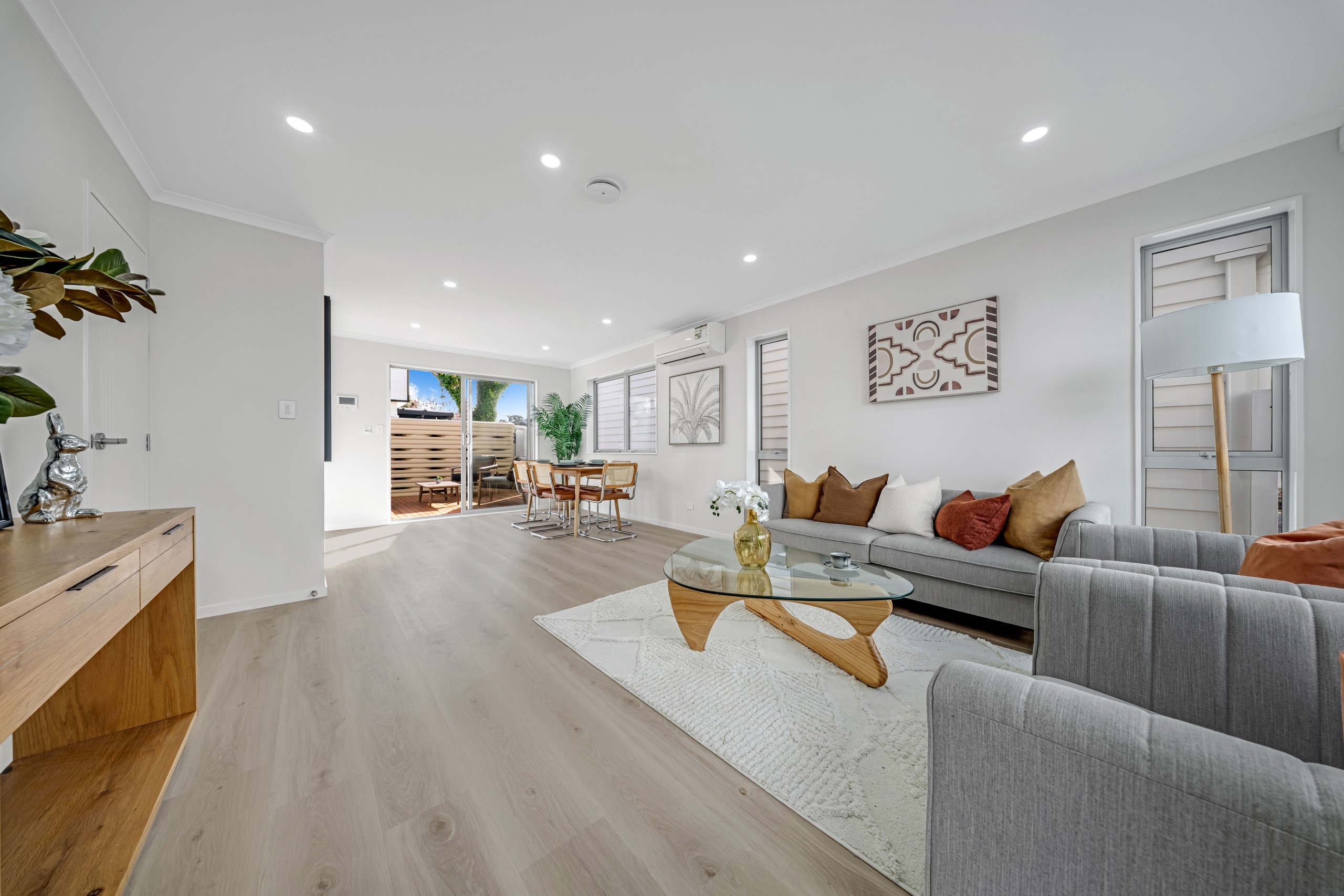 9D Glennandrew Drive, Half Moon Bay, Manukau City