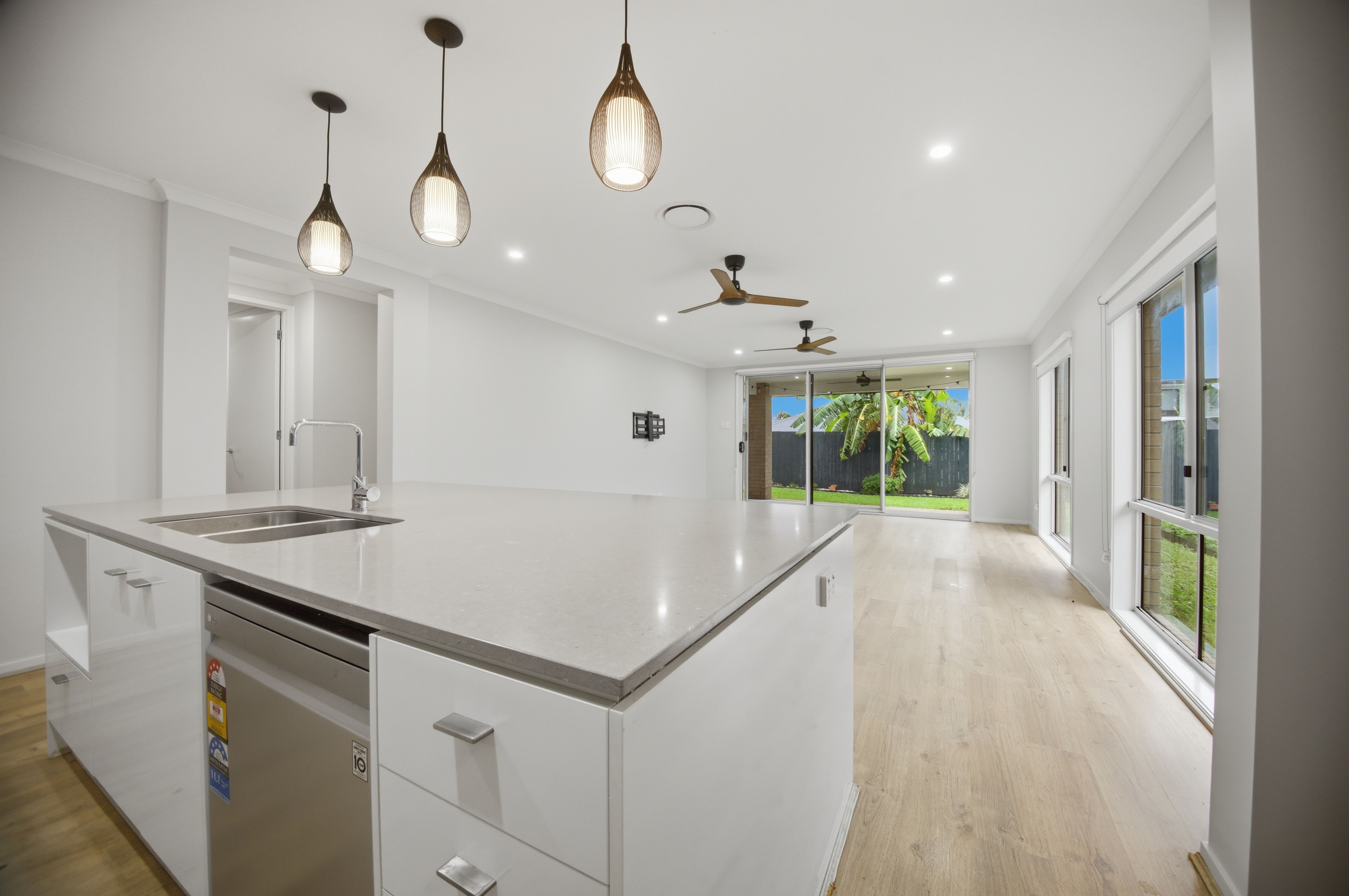 13 Beesand Street — photo 4 of 18