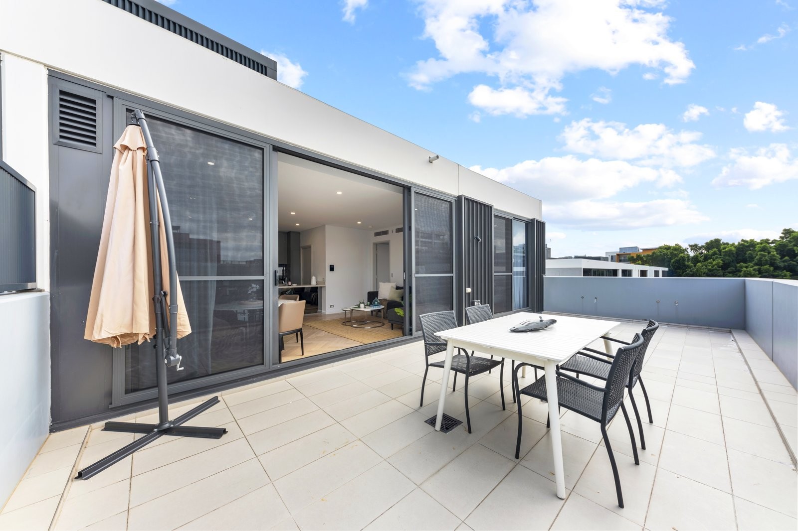 542/18 Confectioners Way, Rosebery, NSW 2018