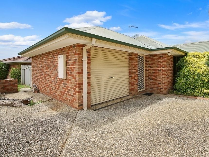 1/2 Lyons Place — photo from Ray White Albury Central