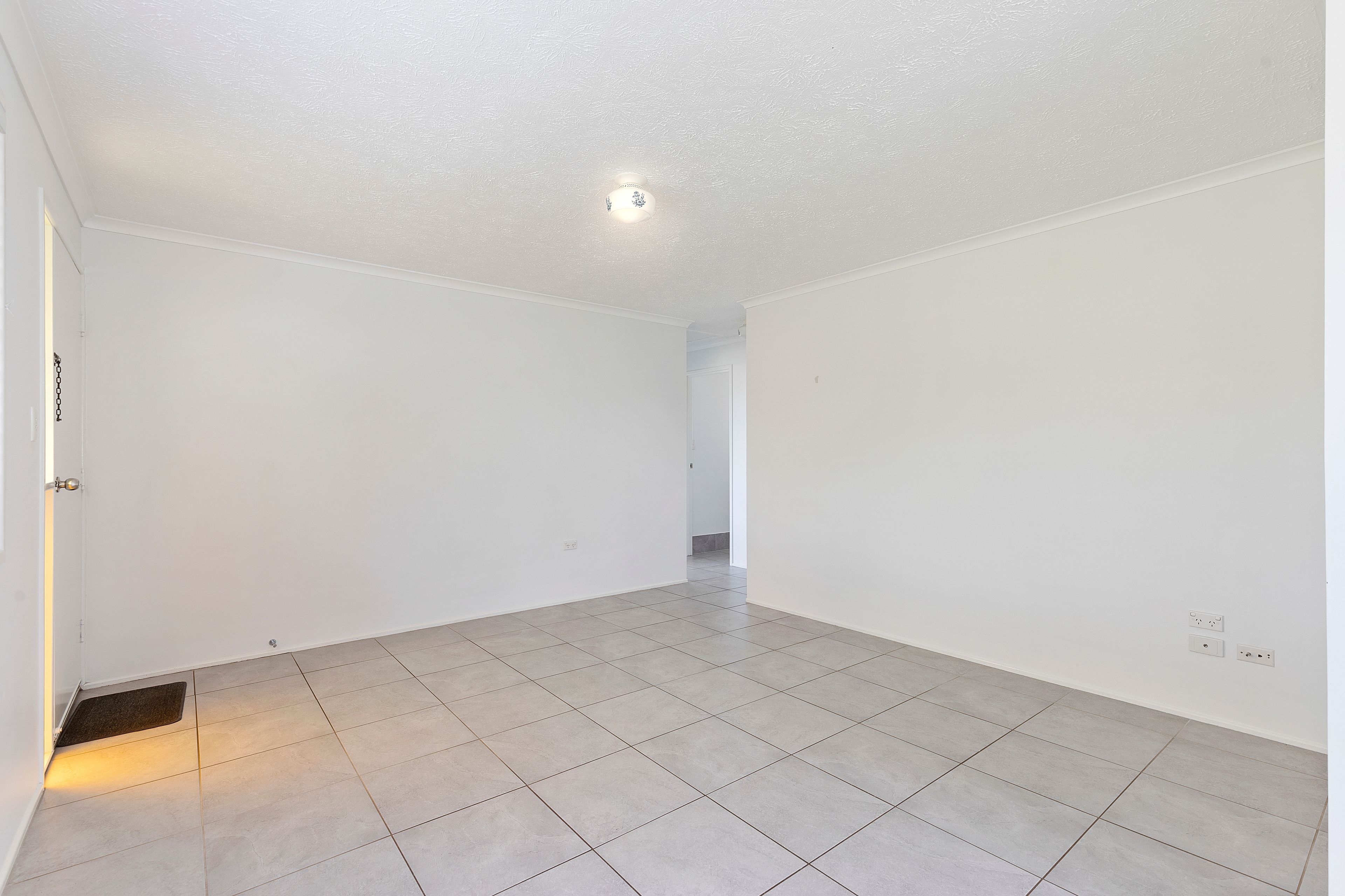 31 Banksia Street — photo 4 of 8