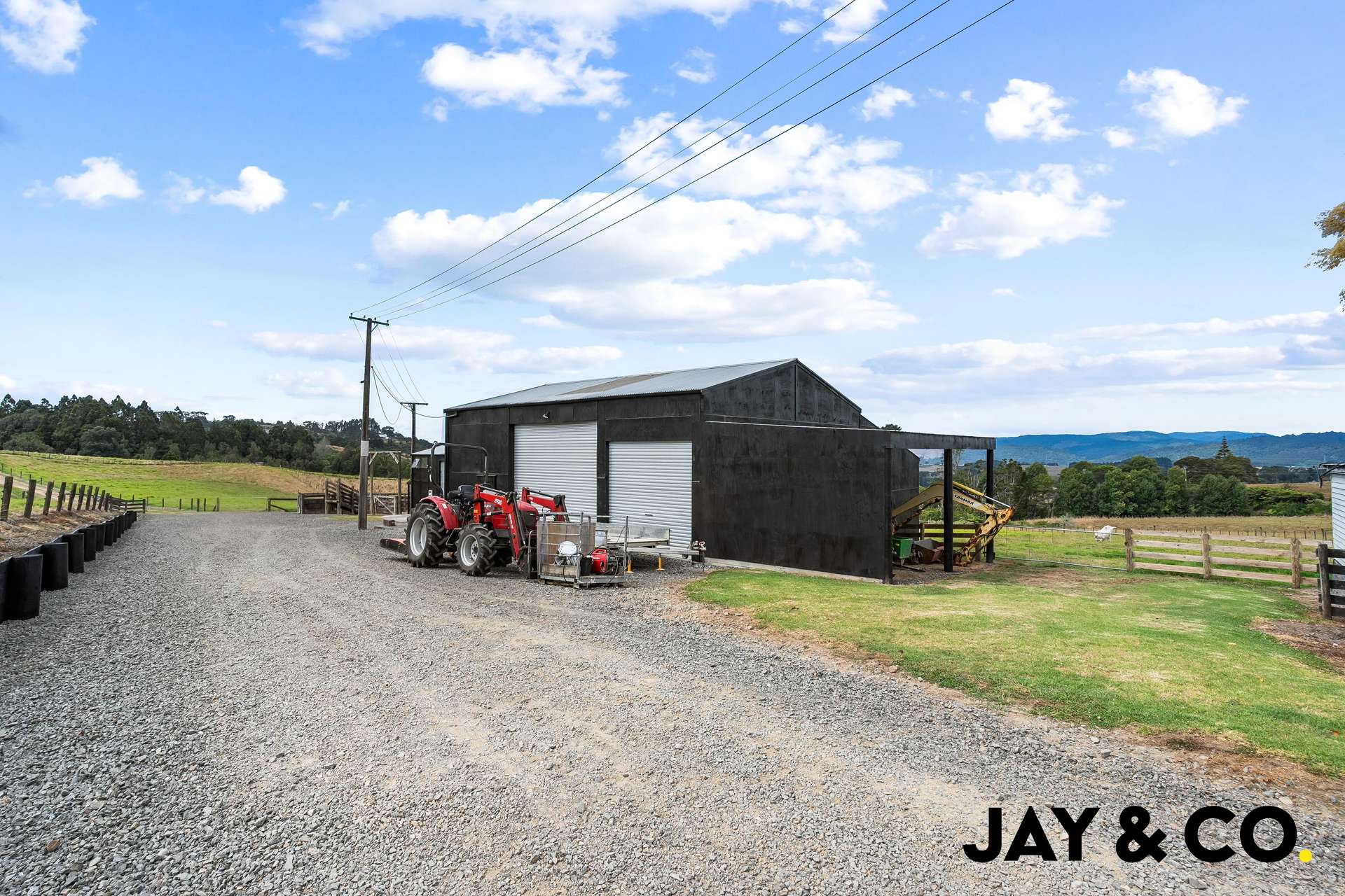 1893 Hunua Road photo 23