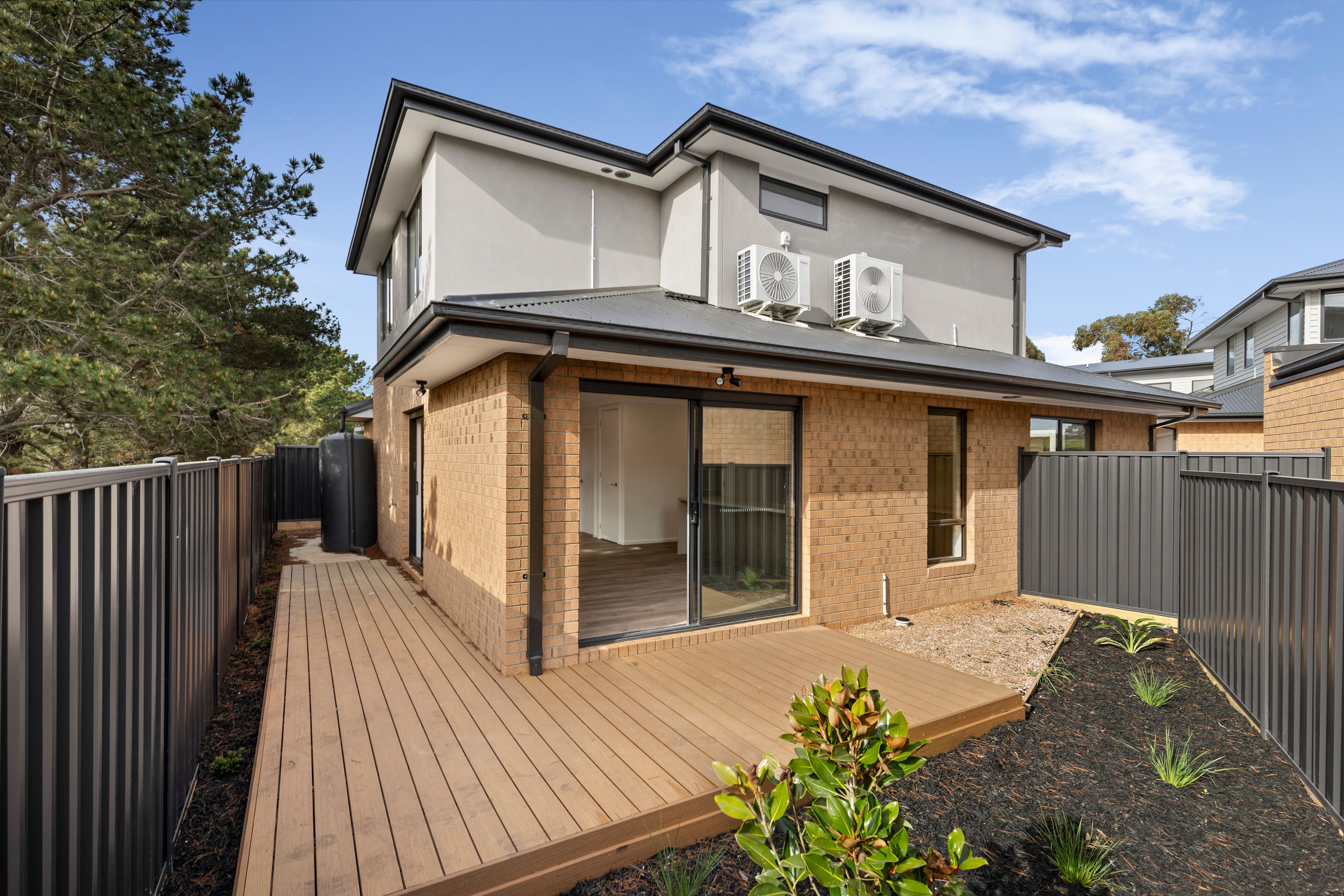 26 Retreat Crescent — photo 14 of 19