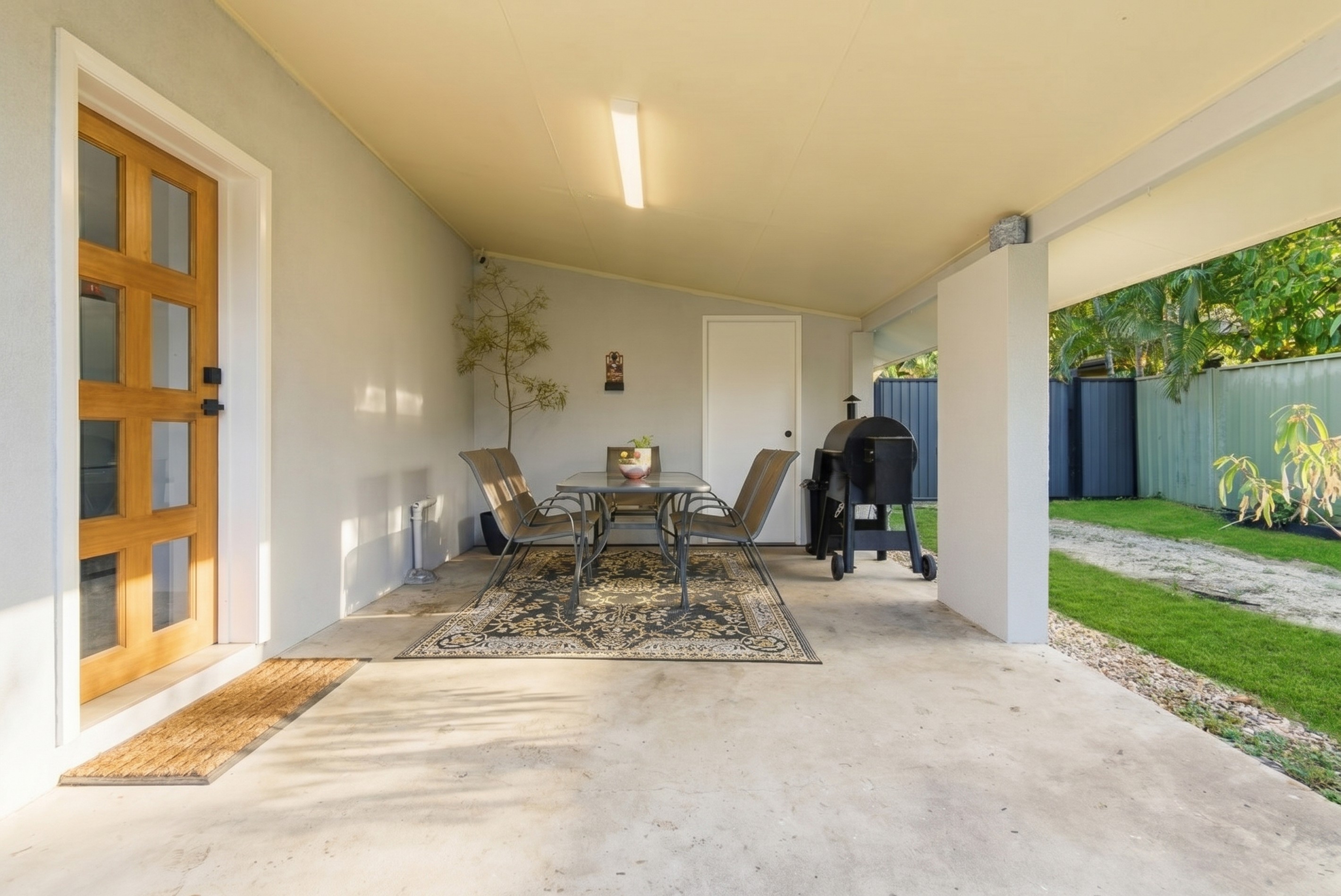 27 Bamboo Street, Holloways Beach, QLD 4878