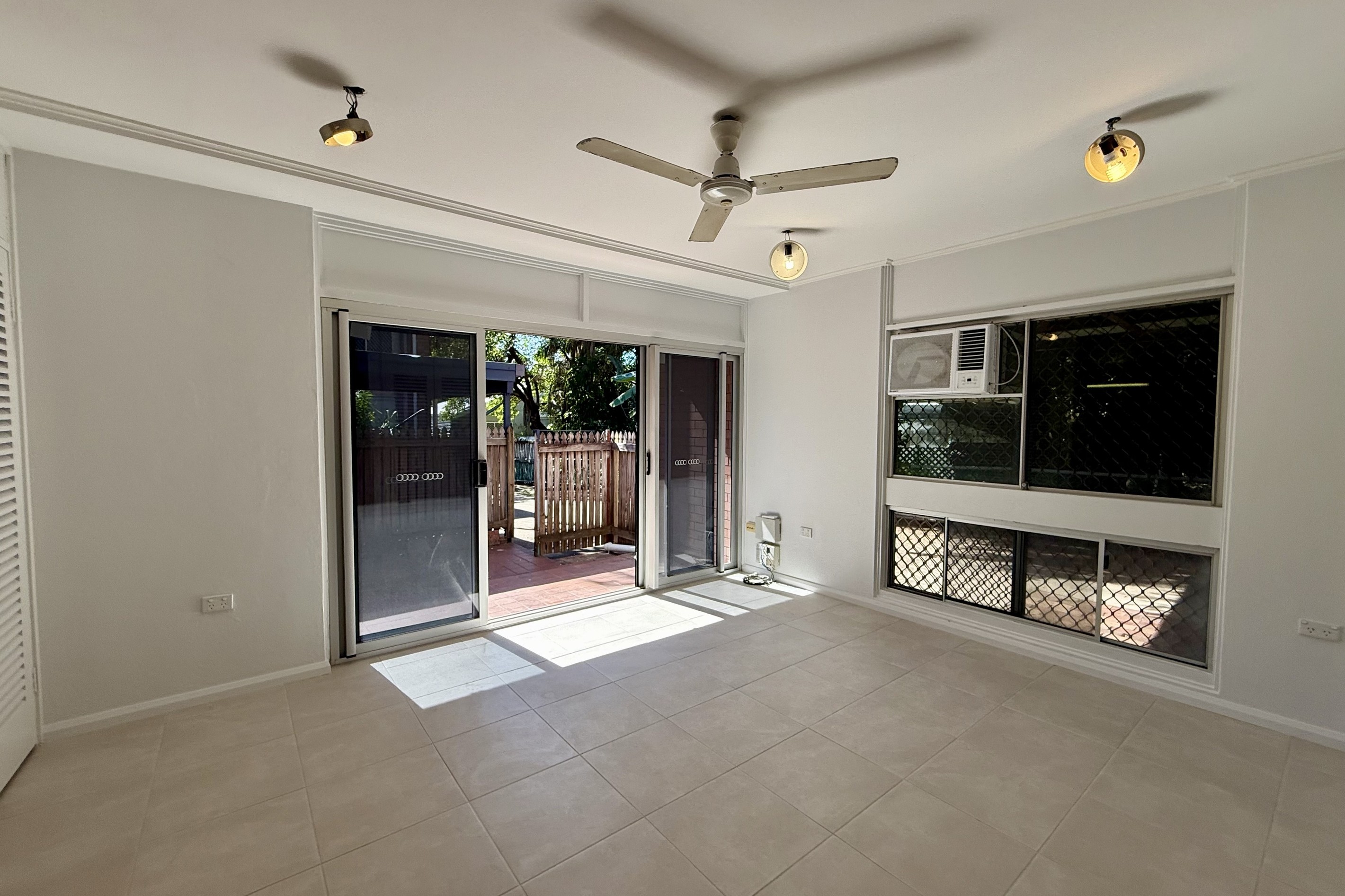 5/96 The Strand, North Ward, QLD 4810