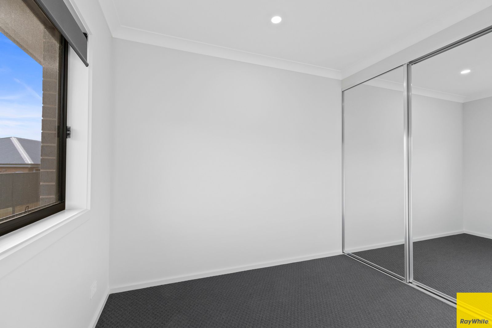 34 Bentwing Road — photo 8 of 9