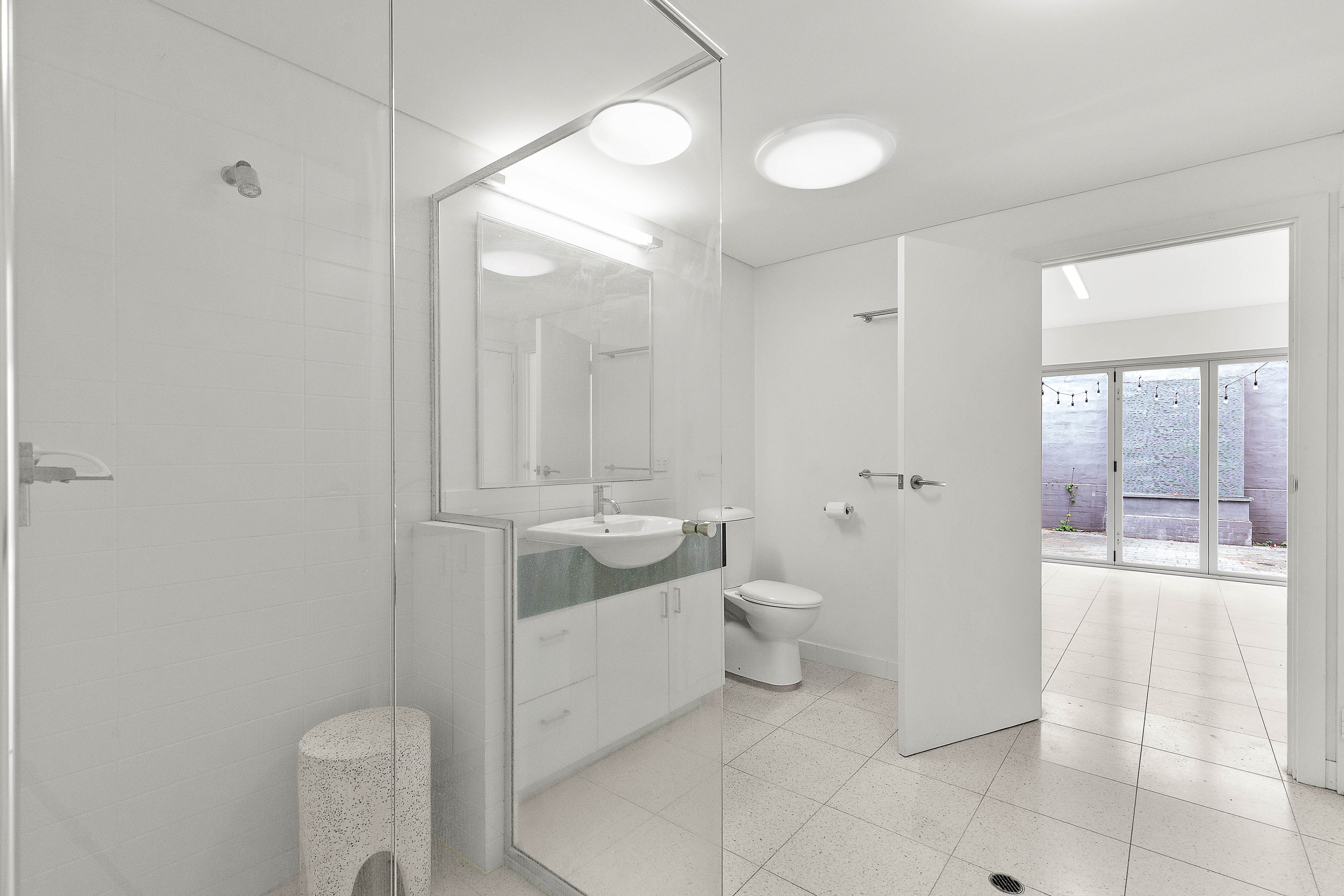 8A/Samson Street — photo 13 of 20